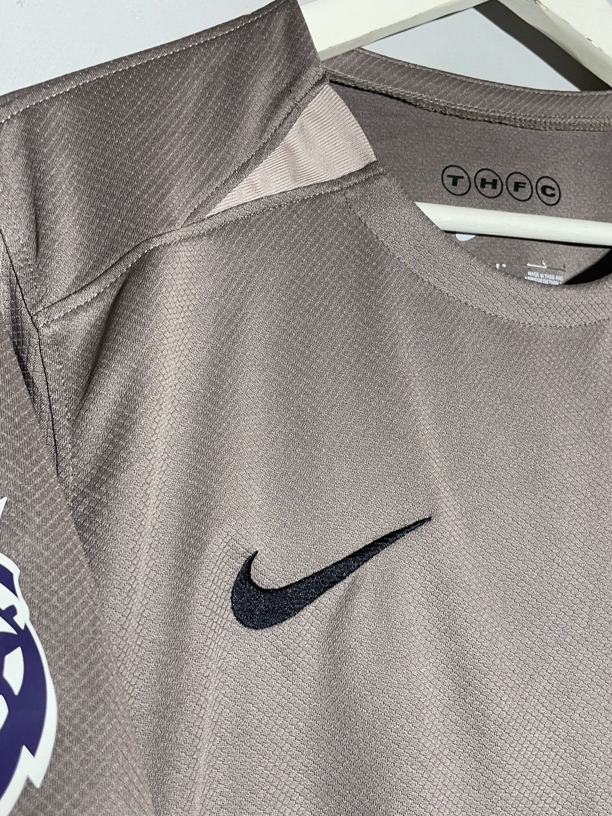 Nike Tottenham Hotspur Nike 2023/24 Third Y2k Football Shirt Size US L / EU 52-54 / 3 - 7 Thumbnail