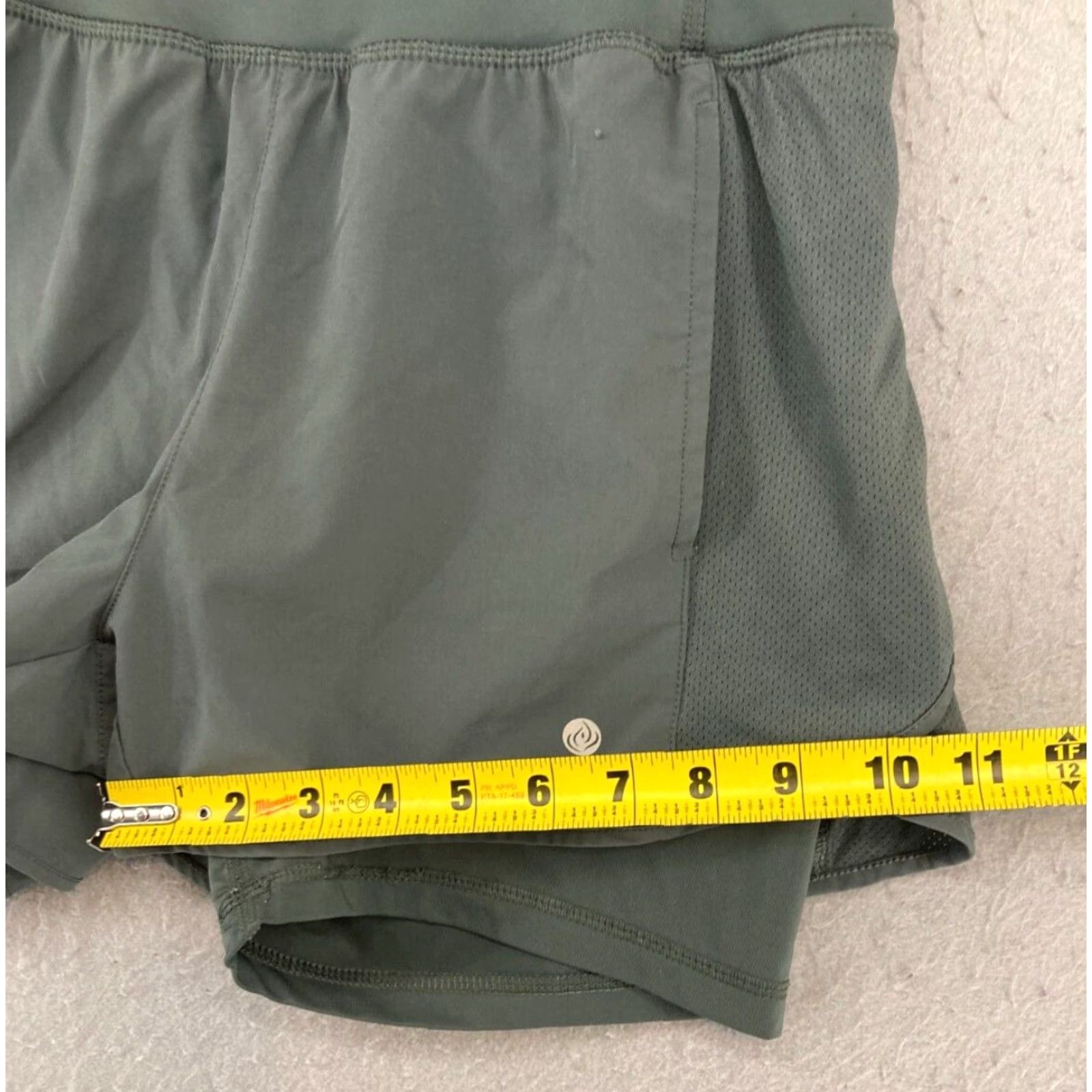 Vintage Apana Athletic Shorts Women Small Gray Comfort Lined Polyester Blend Gym & Training Athletic Size 28" / US 6 / IT 42 - 6 Thumbnail