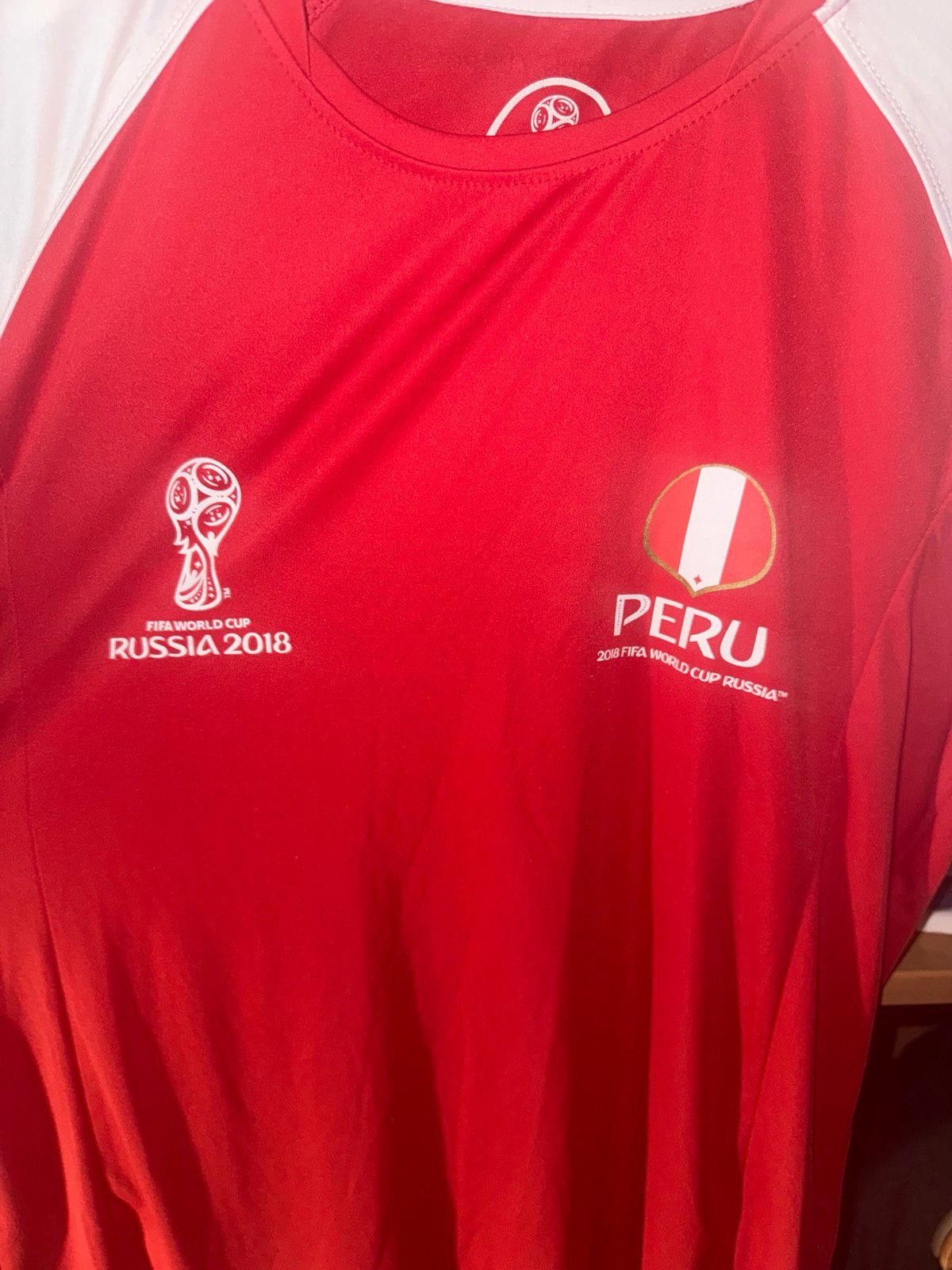 Fila Russia 2018 FIFA World Cup Peru Soccer FC Jersey Sz M Men’s Size US M / EU 48-50 / 2 - 3 Thumbnail