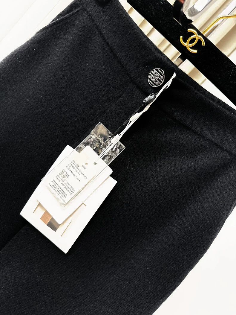 Chanel Chanel 20c black knitted shorts Size 25" / US 0 / IT 36 - 3 Thumbnail