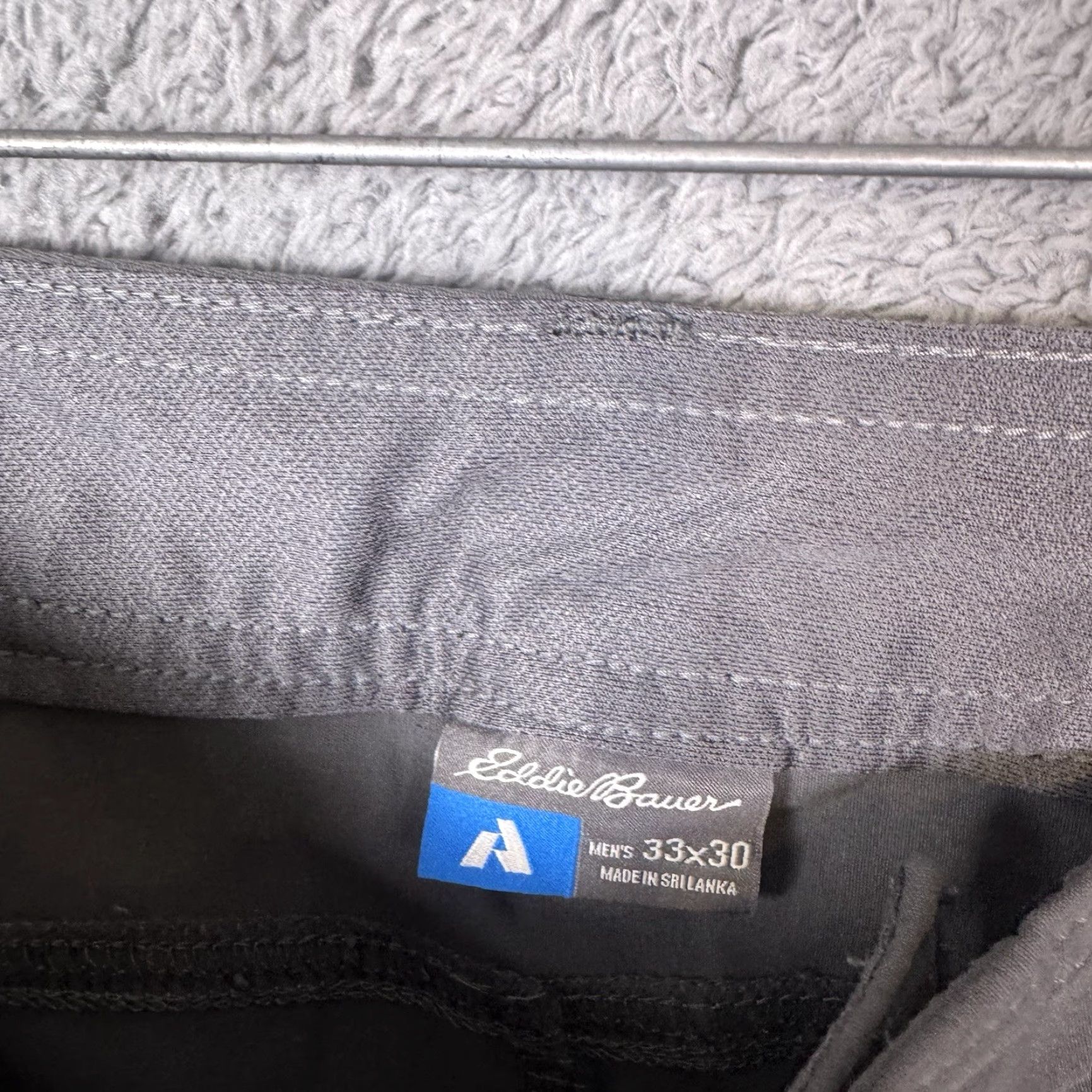 Eddie Bauer Eddie Bauer First Ascent Pants Mens 33x26 Cargo Hike Pro Guide Unlined Hemmed Gray / 33 Slim? Size US 33 - 3 Thumbnail