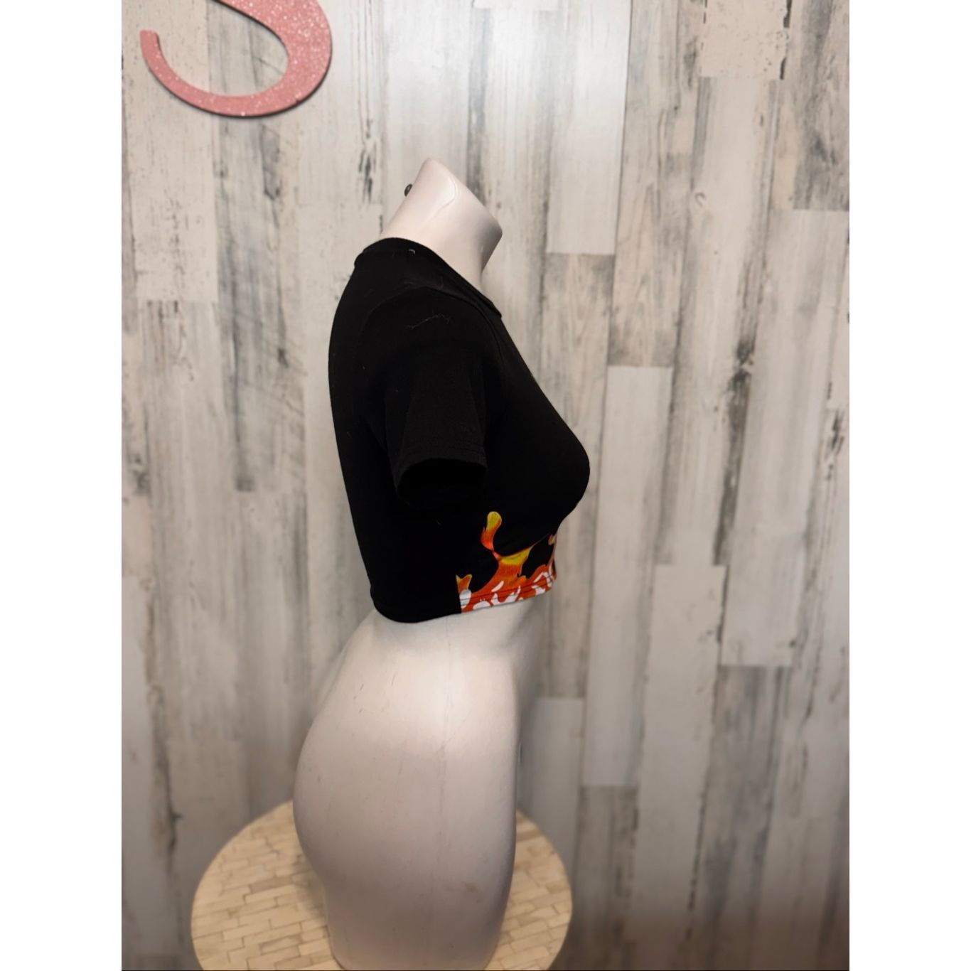 Other Butterfly Flame Graphic Crop Top Black Stretch Tee Size XS Size XS / US 0-2 / IT 36-38 - 6 Thumbnail