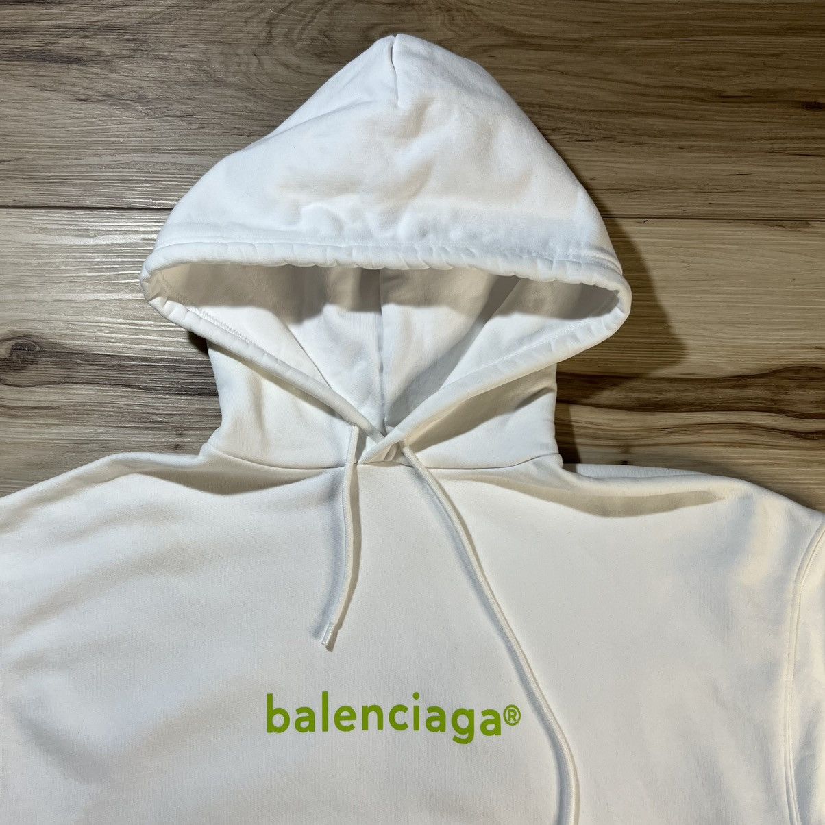 Balenciaga Balenciaga Copyright Green Logo White Pullover Hoodie Size US S / EU 44-46 / 1 - 4 Thumbnail