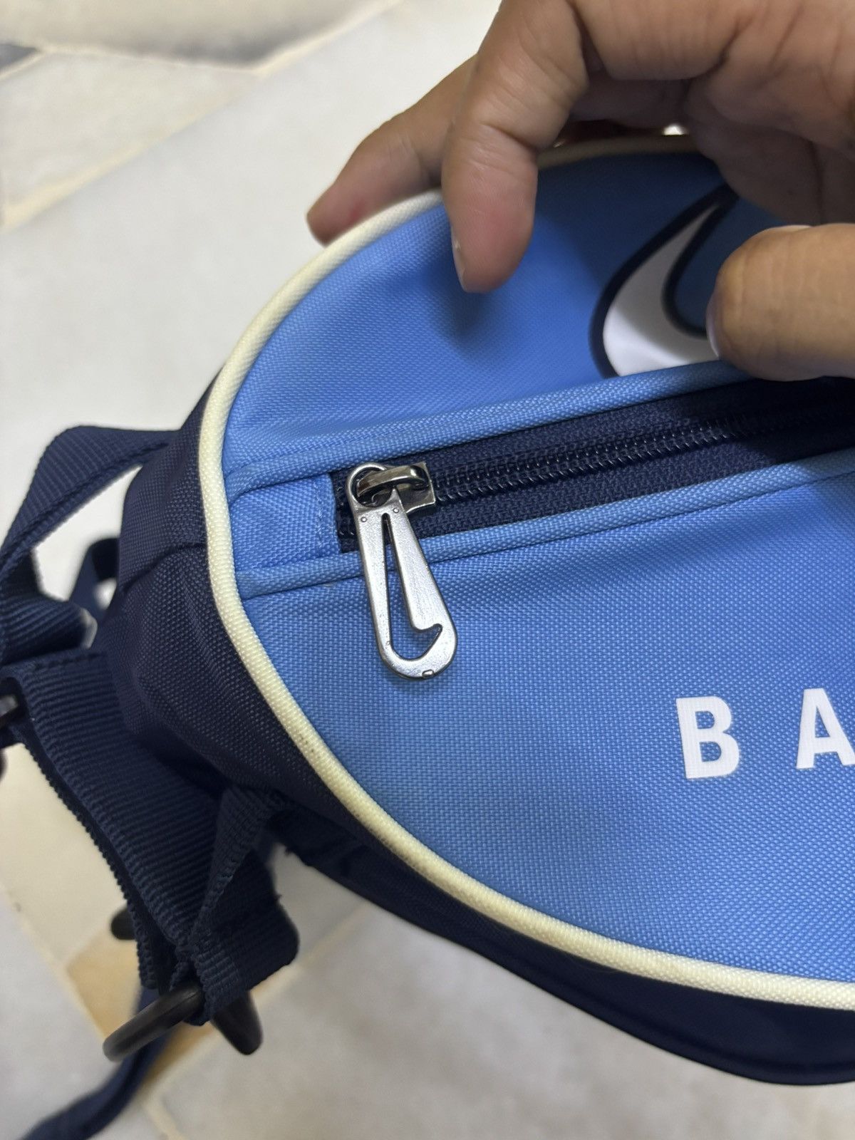 Nike Vtg Nike Basketball Bag Size ONE SIZE - 3 Thumbnail