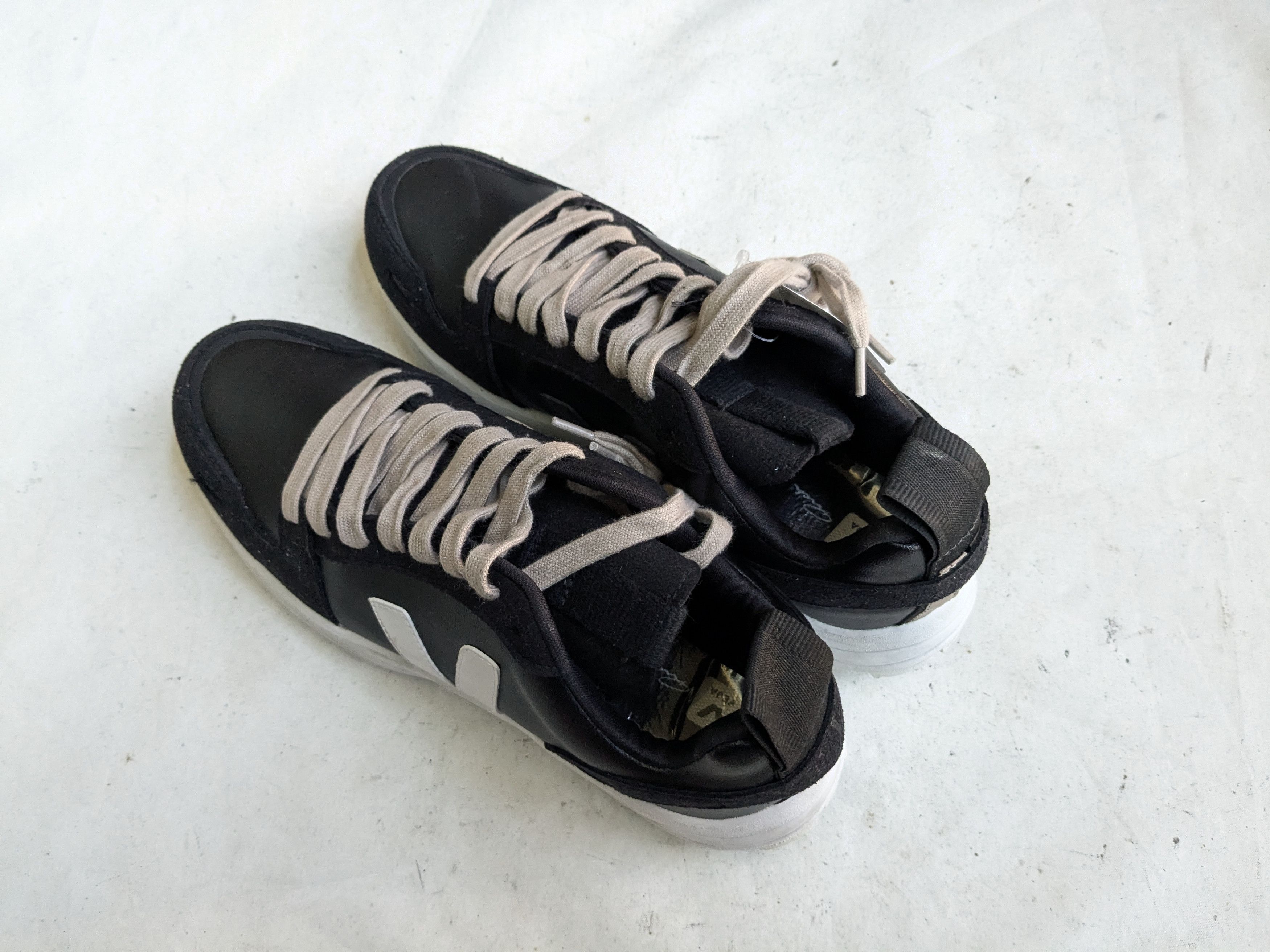 Rick Owens Rick Owens x Veja Hiking Sneakers Black 10 White Size US 10 / EU 43 - 12 Thumbnail