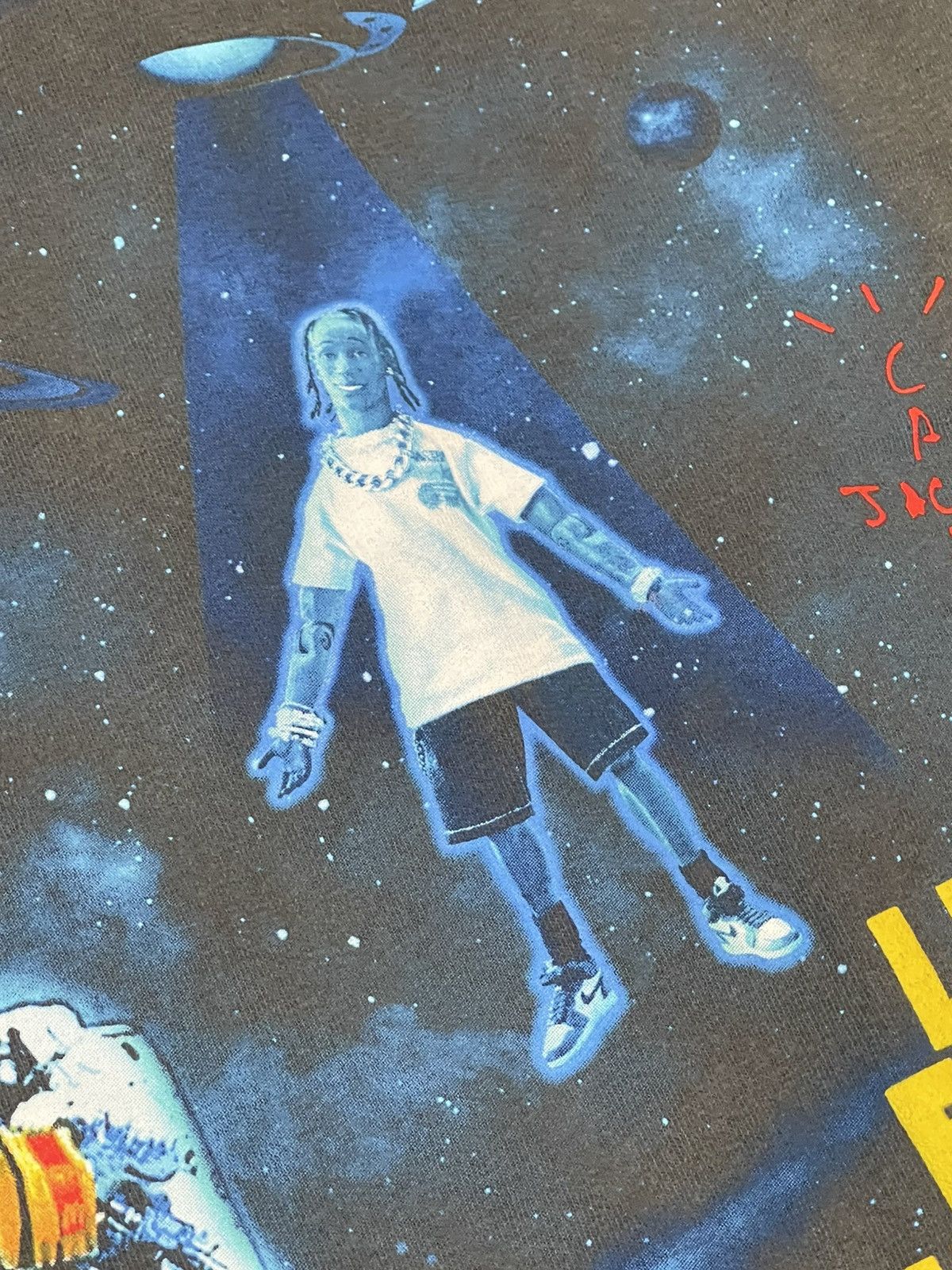 Travis Scott Travis Scott McDonalds Live from Utopia brand new size Large Size US L / EU 52-54 / 3 - 3 Thumbnail
