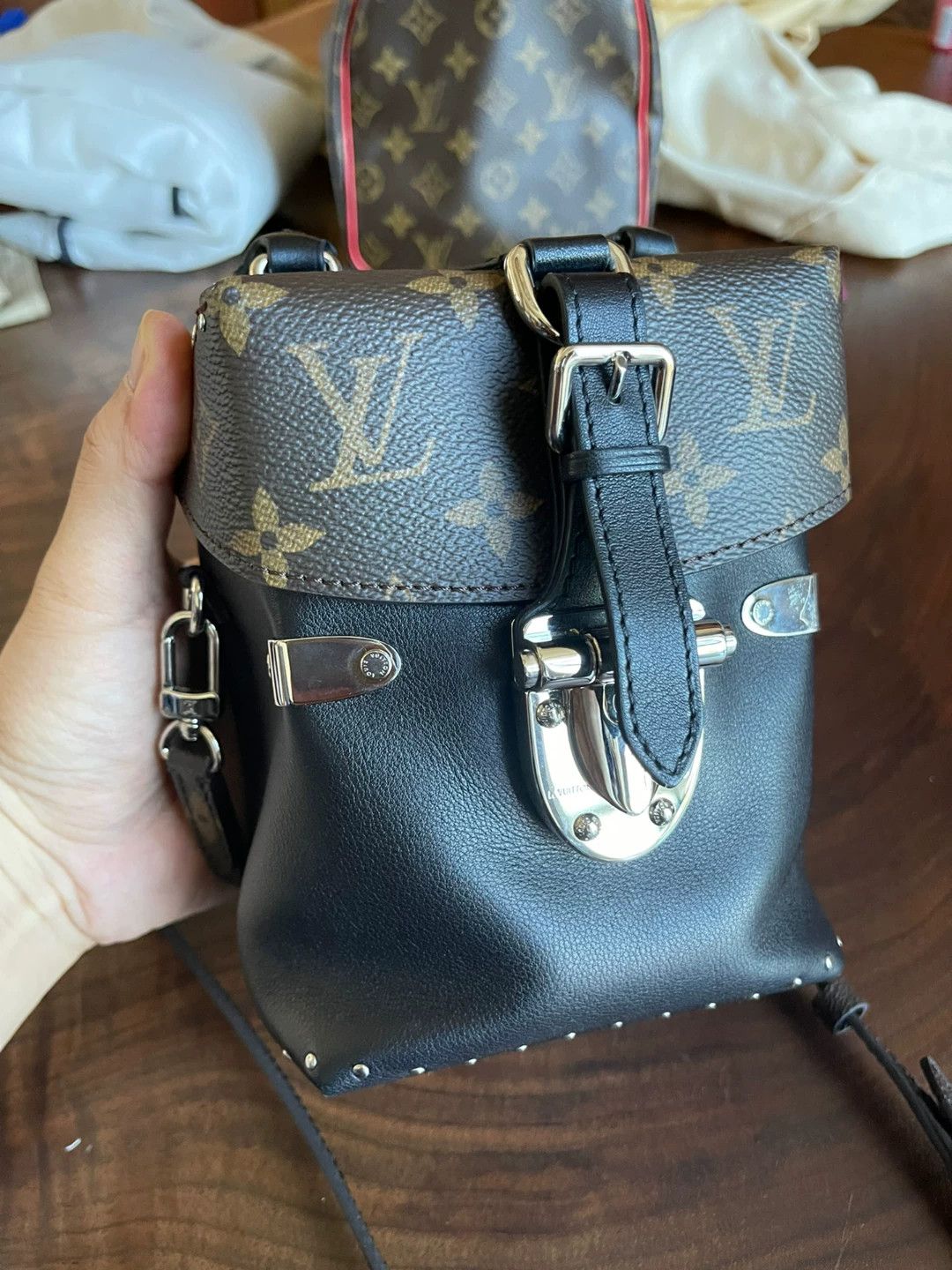 Louis Vuitton LV Milk Box Limited Runway Soft Box Size ONE SIZE - 1 Thumbnail