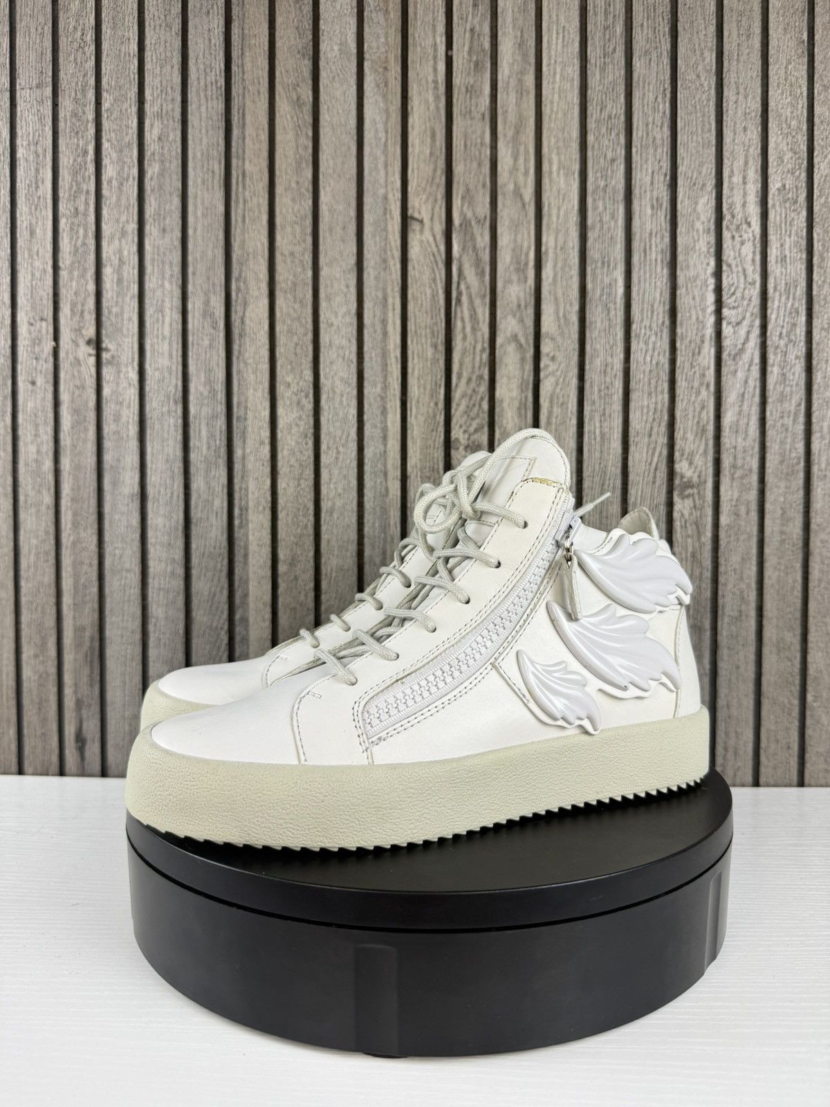 Giuseppe Zanotti 2000s Kanye west Giuseppe Zanotti Triple Wing White sz 40 Size US 7.5 / EU 40-41 - 1 Thumbnail