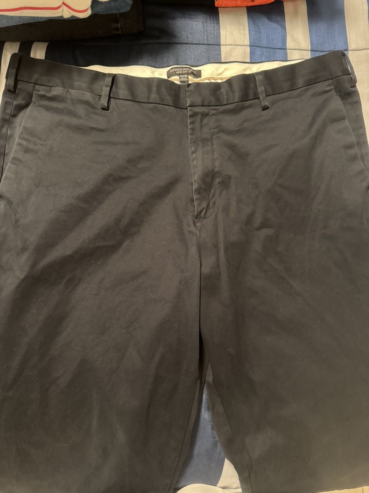Banana Republic Banana Republic Slim Rapid Movement Chino Black 42W 32L Size US 42 / EU 58 - 2 Thumbnail