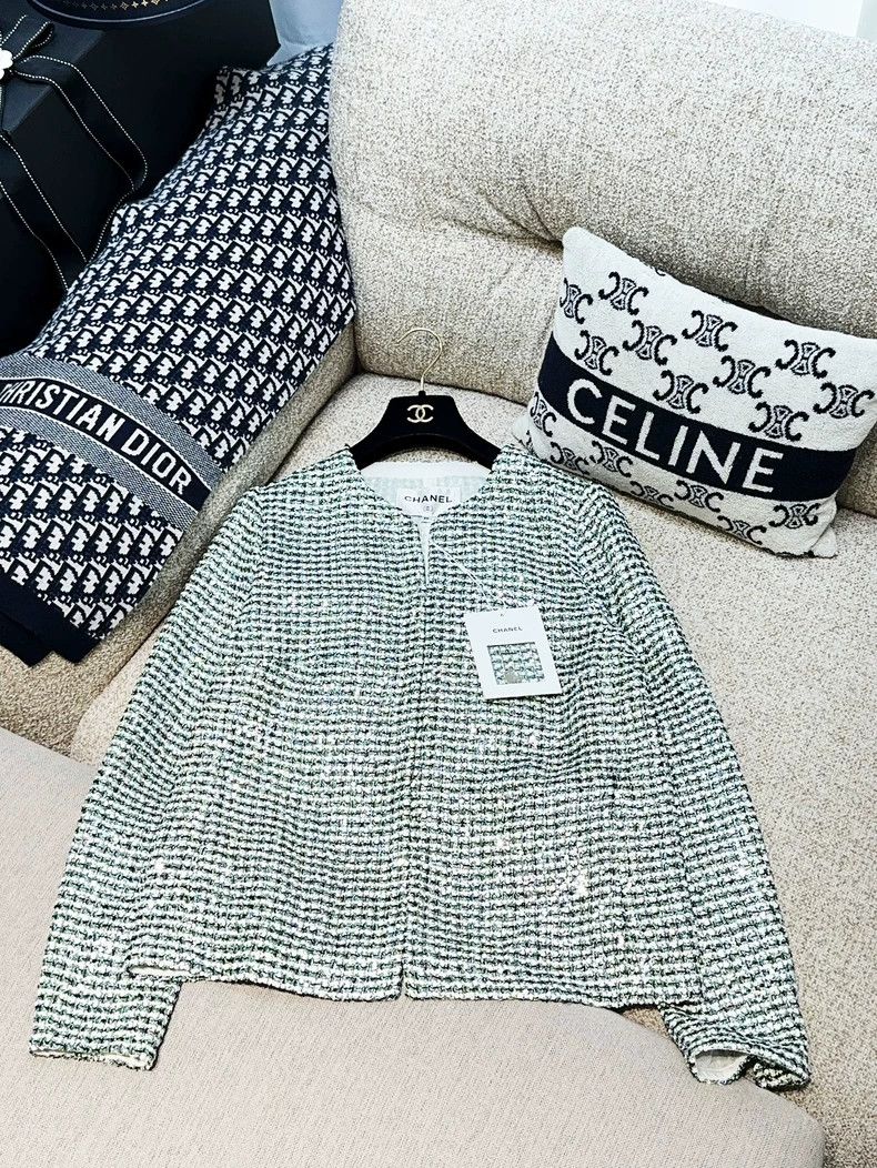 Chanel Chanel 23P preview series green sequin embroidered jacket Size M / US 6-8 / IT 42-44 - 1 Thumbnail