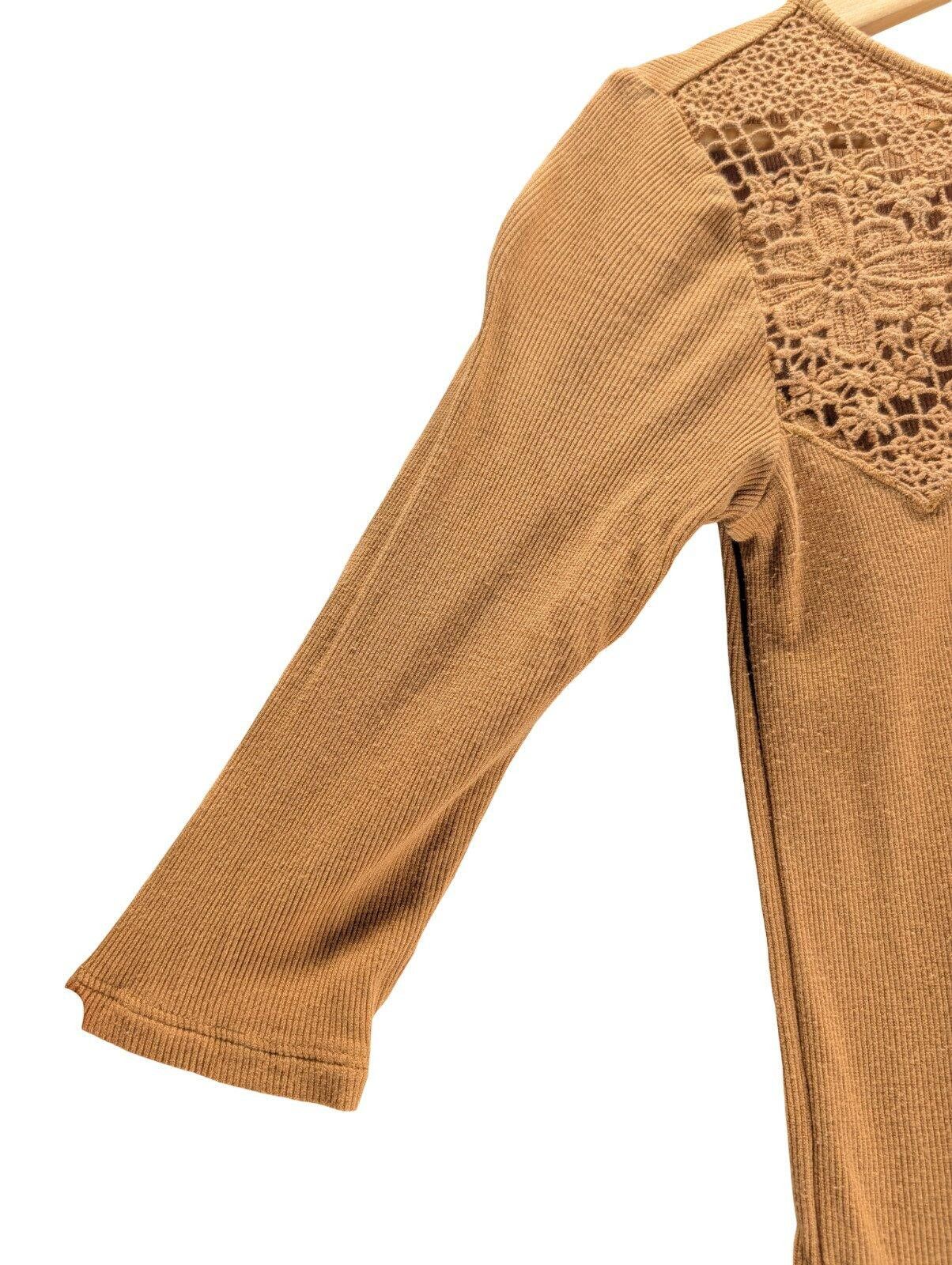 Other American Eagle Top Women Small Crochet Lace Yoke Ribbed Tan Size S / US 4 / IT 40 - 3 Thumbnail