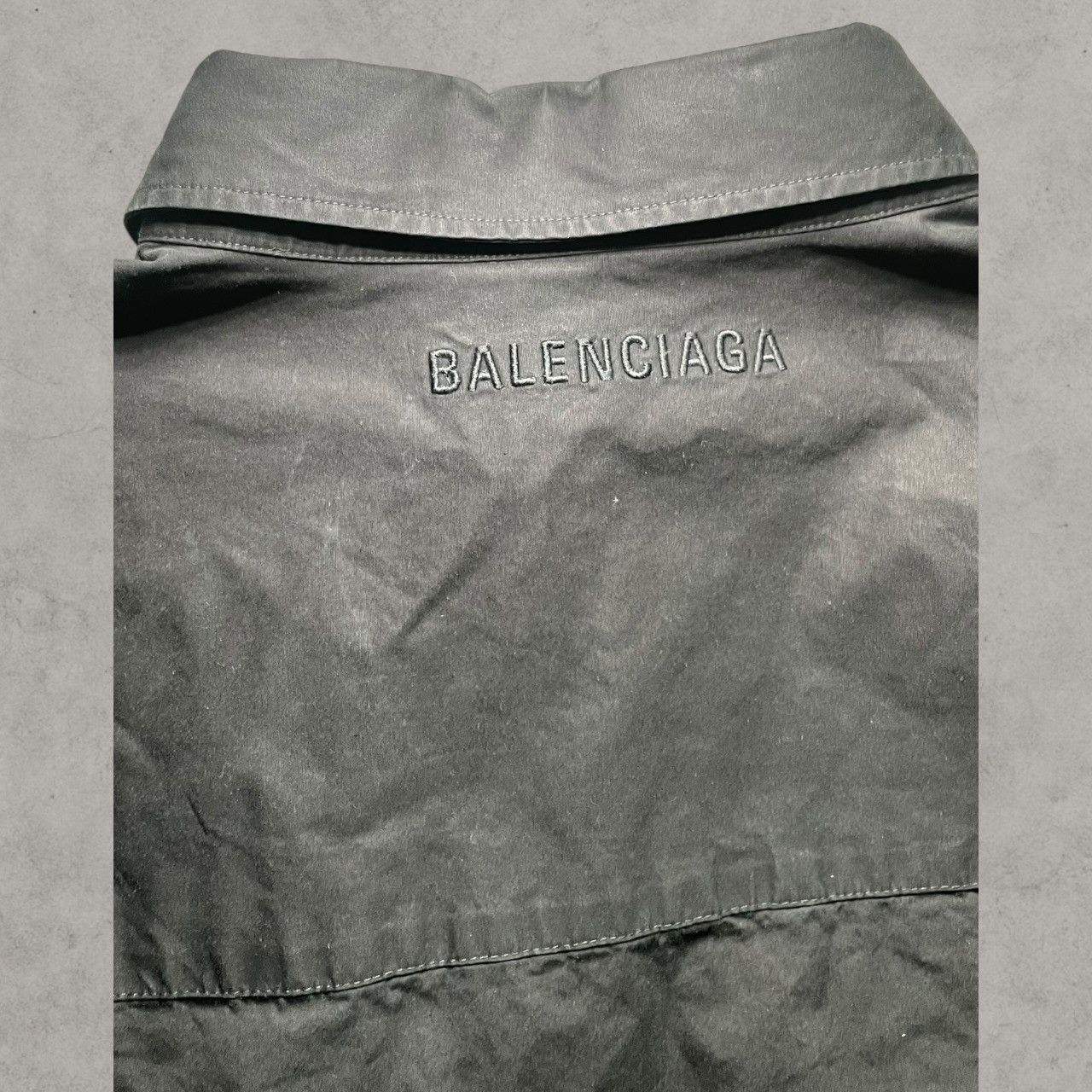 Balenciaga Balenciaga Oversized Asymmetrical Tucked Button Shirt Sz 34 Size US M / EU 48-50 / 2 - 4 Thumbnail