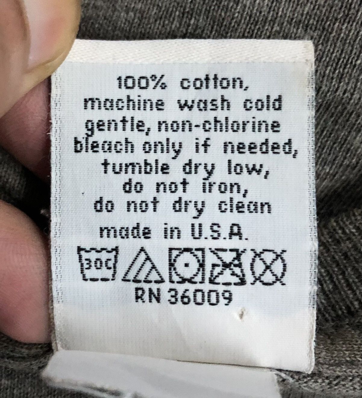 Calvin Klein Vintage Calvin Klein Jeans Usa Made In Usa T-Shirt Size US S / EU 44-46 / 1 - 8 Thumbnail