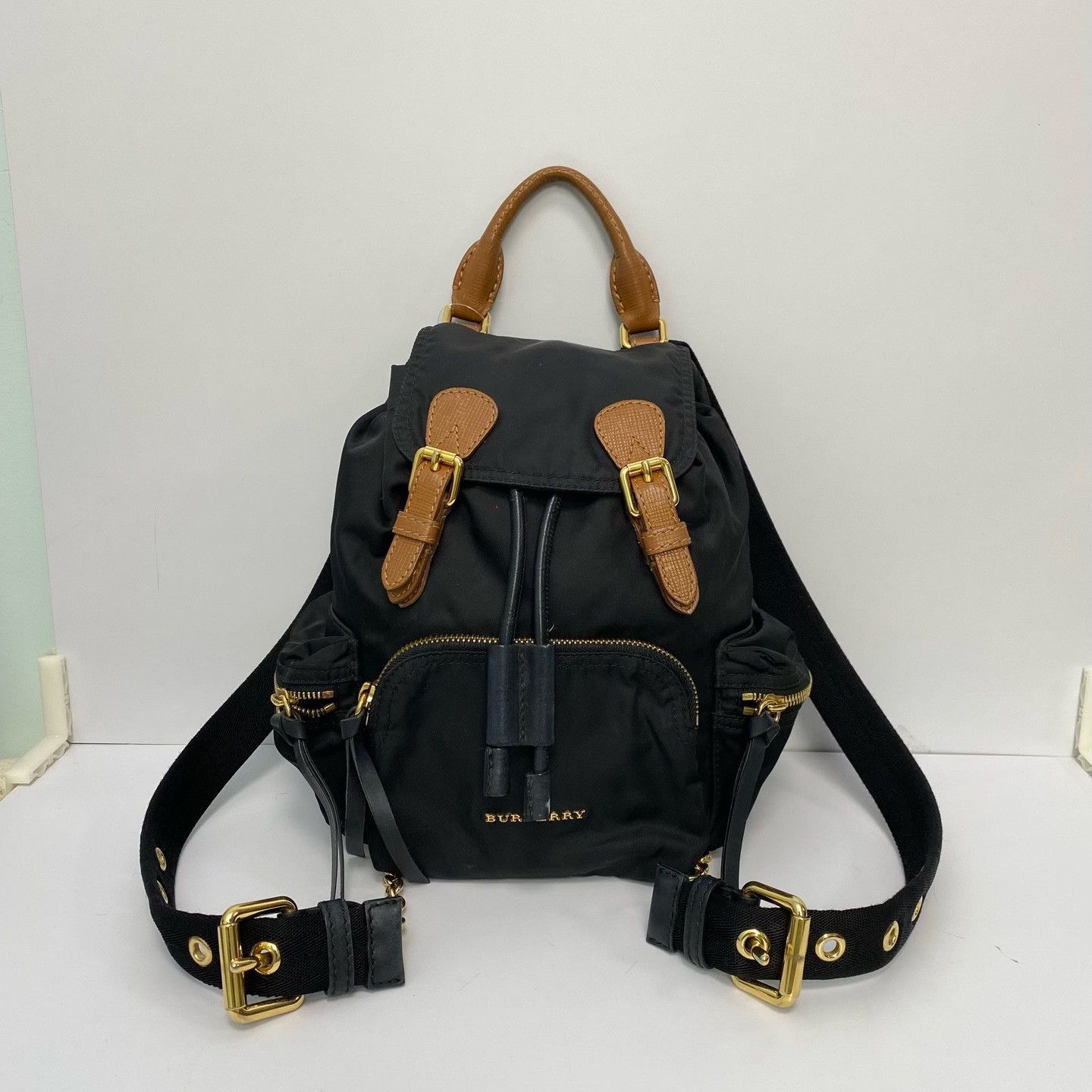 Burberry Pre-loved Bag Very good condition Size ONE SIZE - 1 Thumbnail
