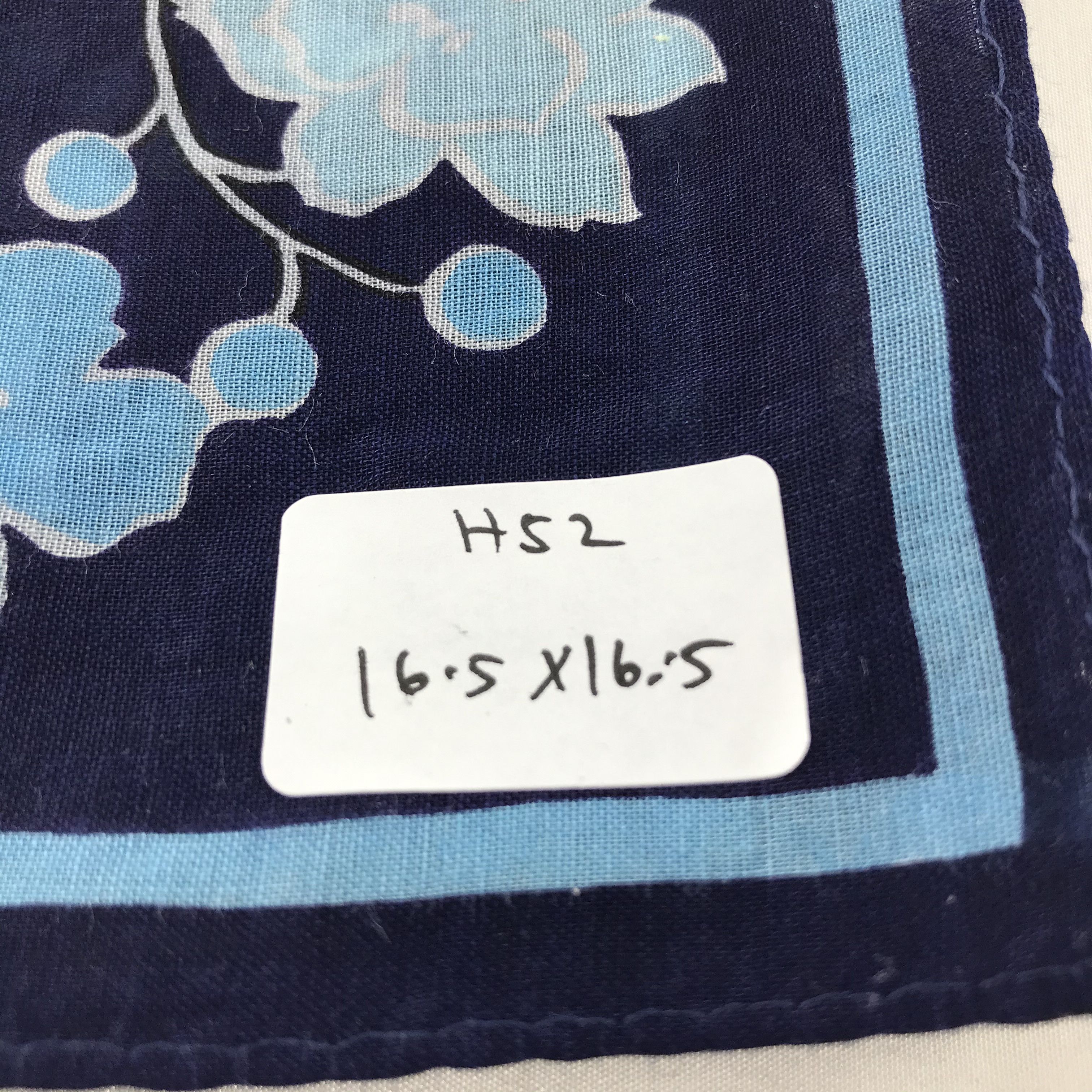 Vintage Pierre Balmain Handkerchief Neckerchief Bandana H52 Size ONE SIZE - 7 Thumbnail