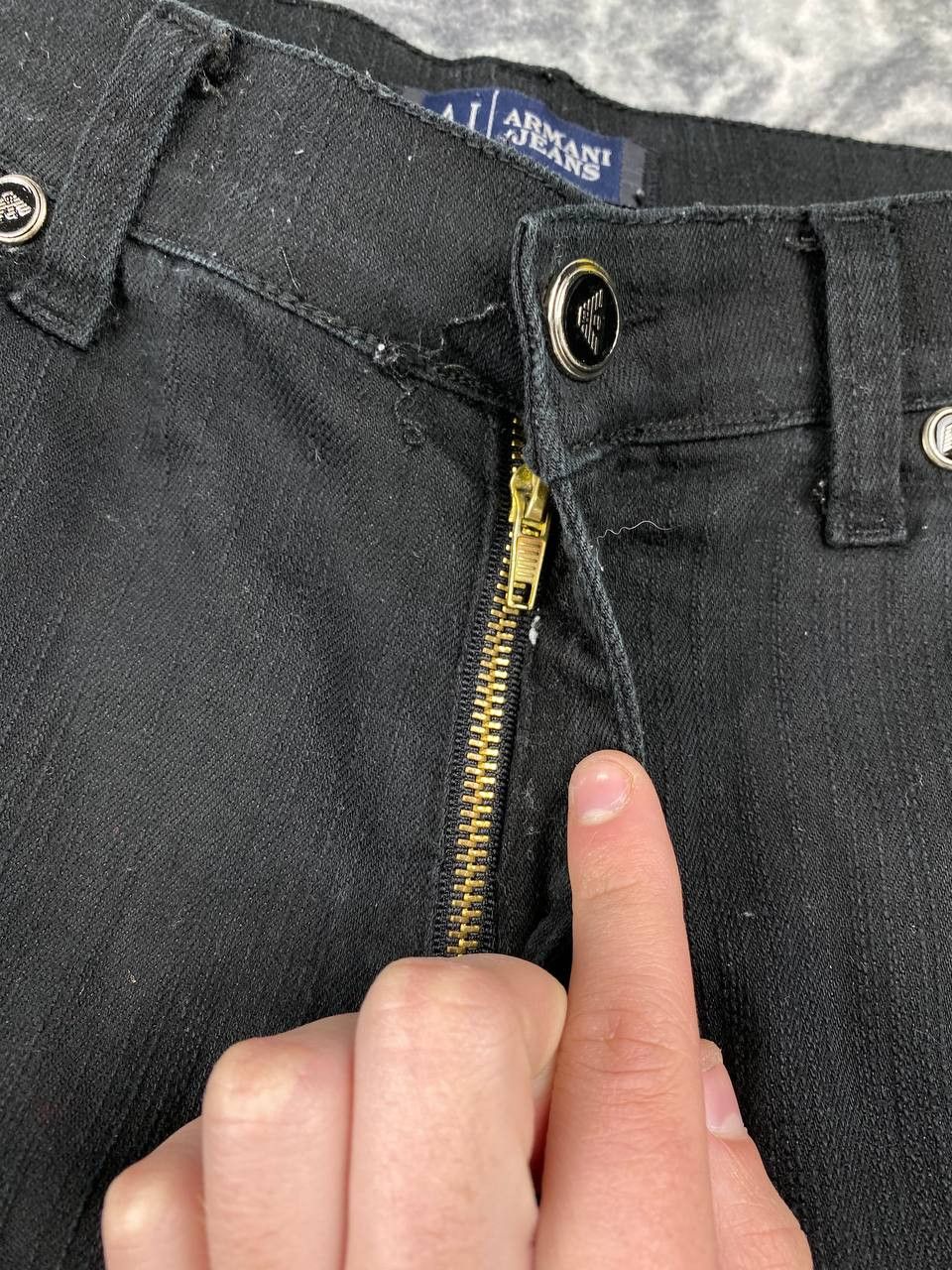 Armani Vintage Armani Jeans Denim Jeans Big Logo Men Size 32 Black Size US 32 / EU 48 - 10 Thumbnail