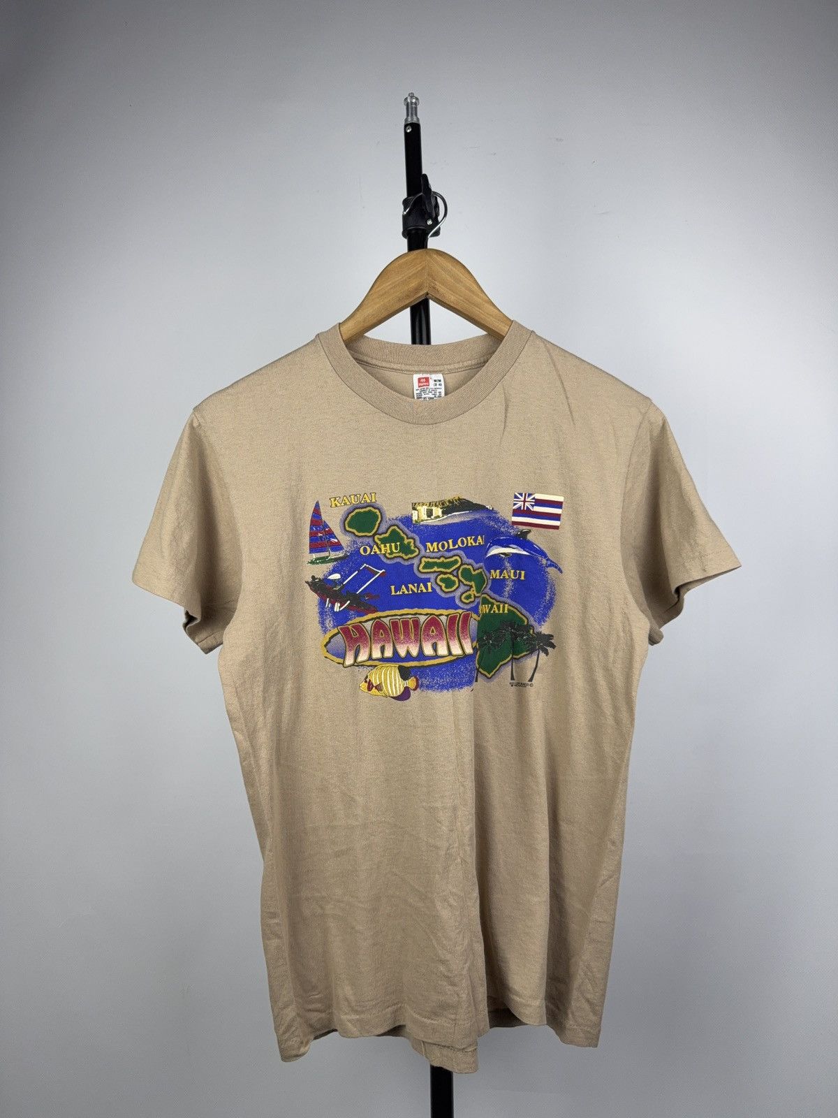Vintage Vintage Retro Hawaii Islands Map Tee 90s Hanes Made in USA Size US S / EU 44-46 / 1 - 1 Thumbnail