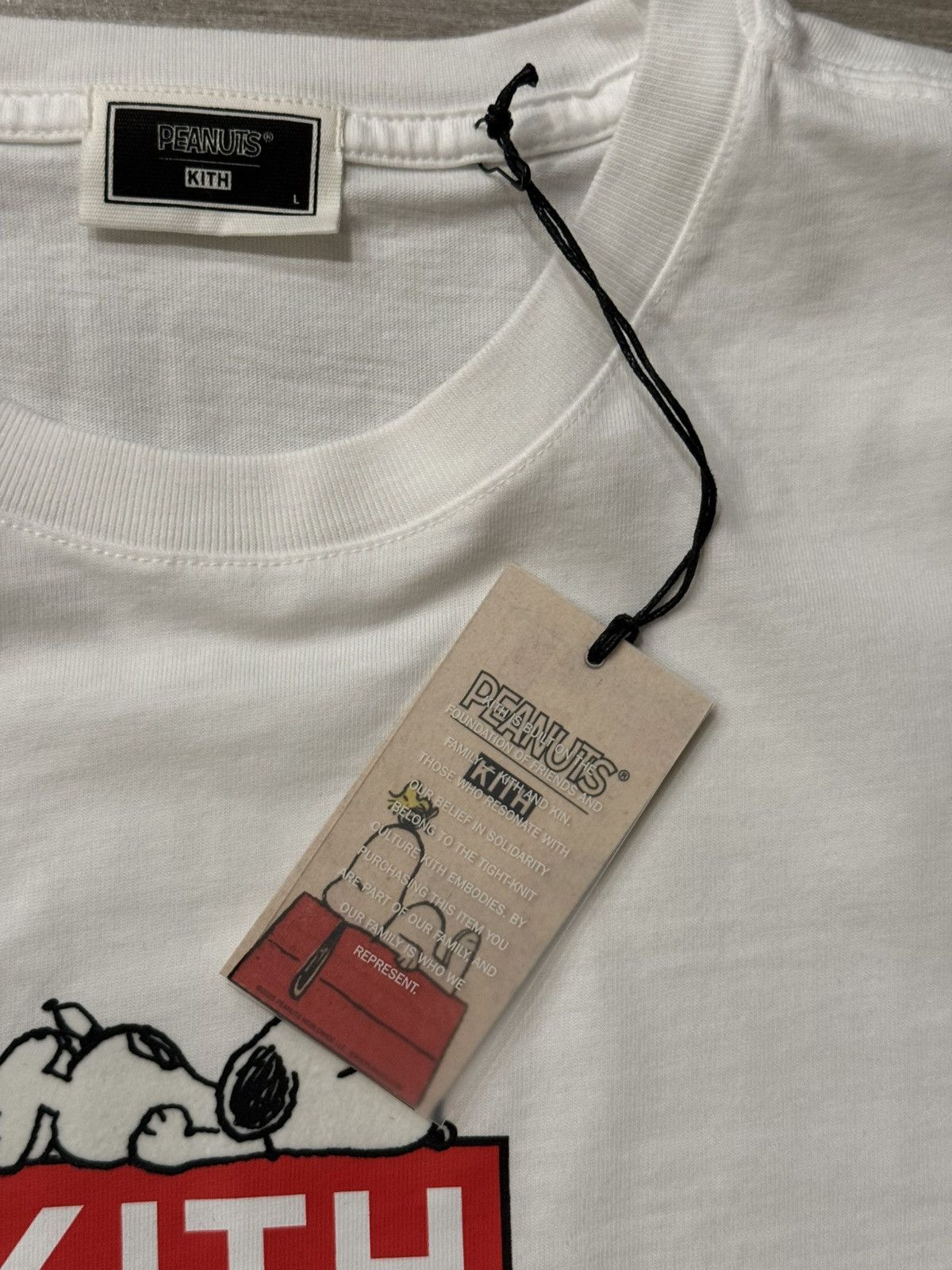 Kith × Peanuts KITH for Peanuts Doghouse Classic Logo Snoopy Tee White Sz L Size US L / EU 52-54 / 3 - 6 Thumbnail