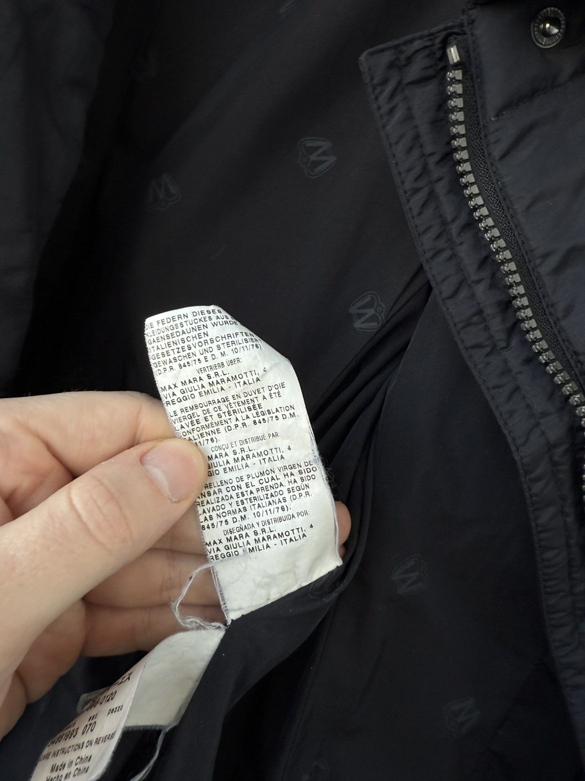Max Mara Weekend Max Mara Down Coat Womans Size L / US 10 / IT 46 - 15 Thumbnail