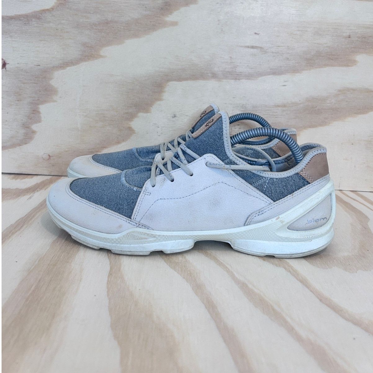 Ecco Ecco - Biom Steet - Sneakers - Gray - Women's - 10 Size US 10 / IT 40 - 3 Thumbnail
