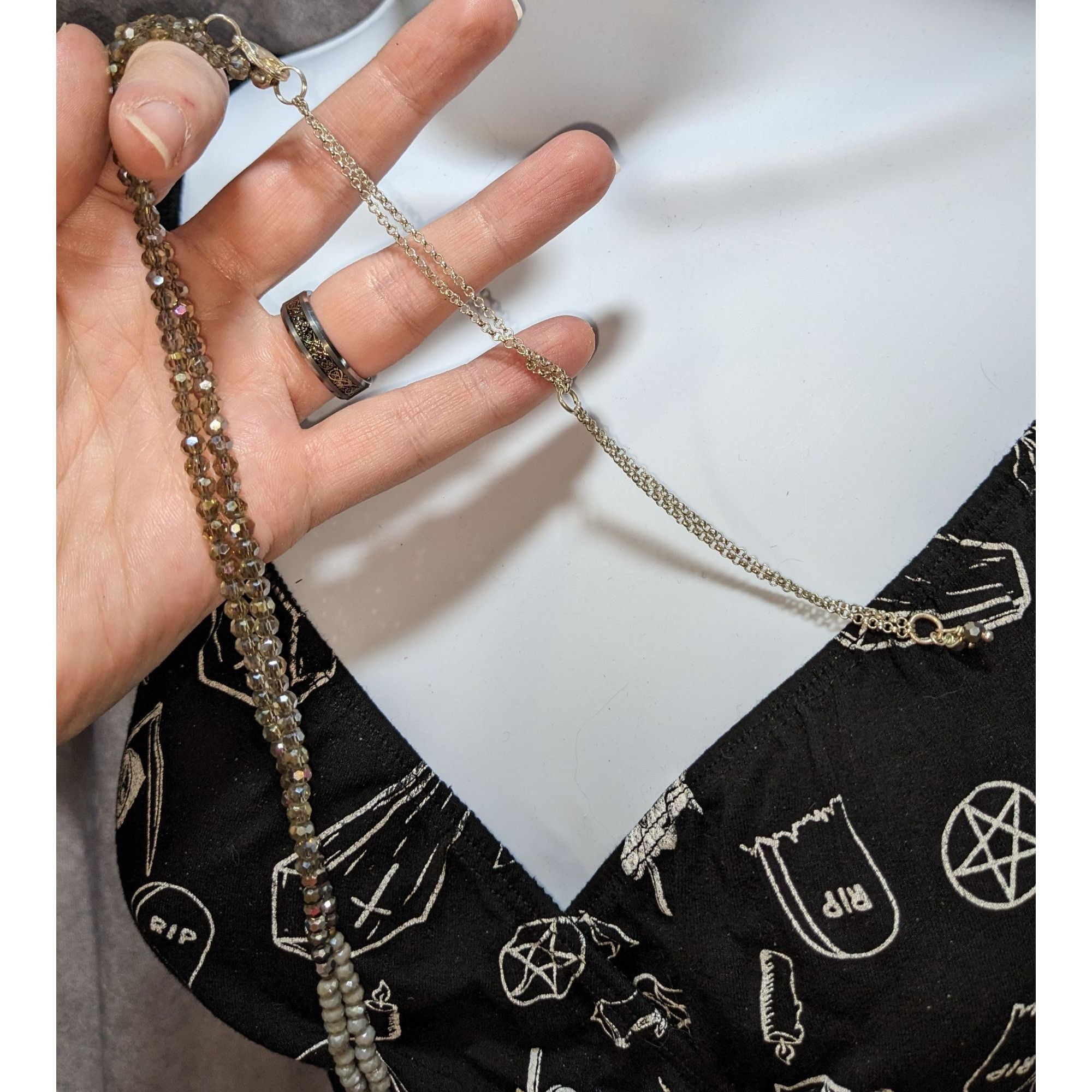 Other Bohemian Sparkly Beaded Necklace With Metal Feather Pendant Size ONE SIZE - 4 Thumbnail