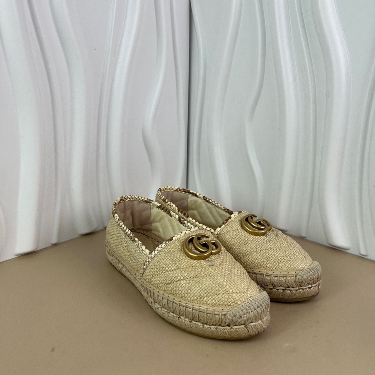 Gucci Gucci Womens Straw Espadrille Flats With Double G Logo Natur Size US 5 / IT 35 - 9 Thumbnail