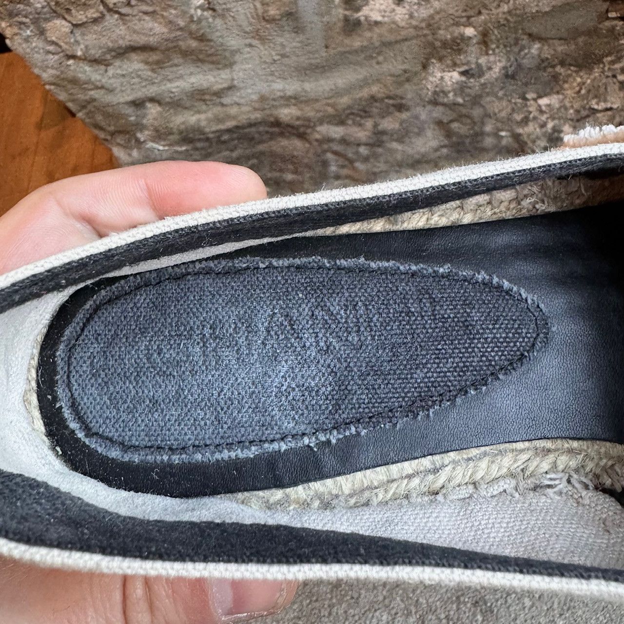 Chanel Chanel Ivory Cloth CC Grey Cap Toe Espadrilles Size US 11 / IT 41 - 11 Thumbnail