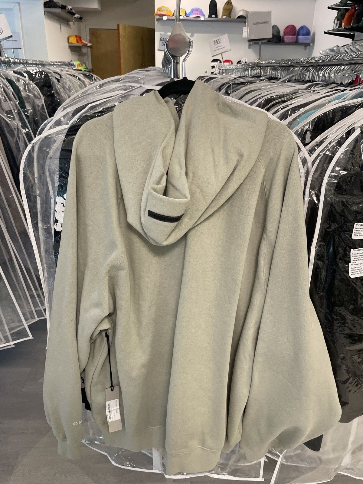 Essentials Fear of God Essentials Hoodie Concrete 2XL Size US XXL / EU 58 / 5 - 2 Thumbnail