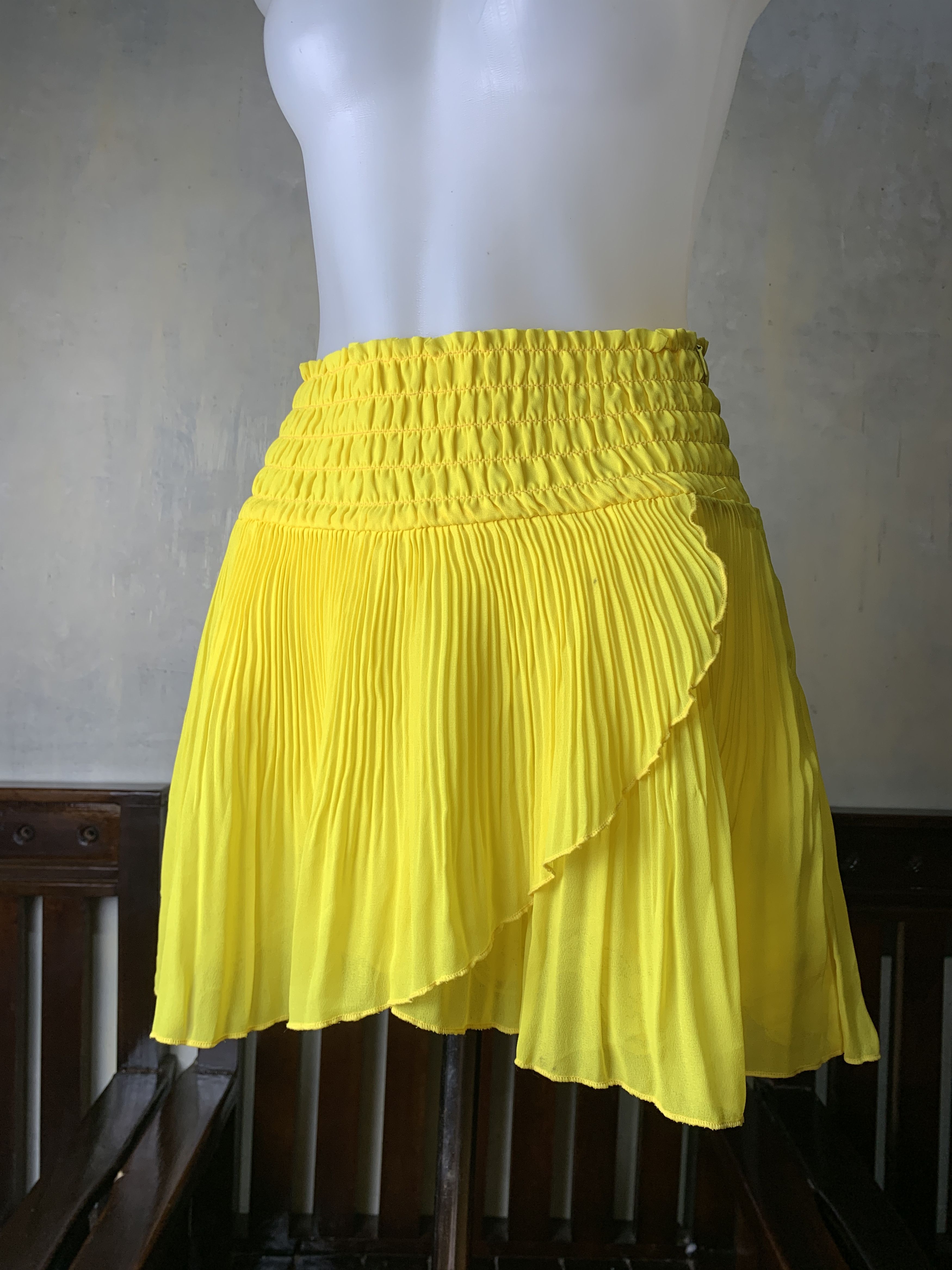 Lip Service Lip Service Yellow Pleated Trim Mini Skirt (26-29) Size 26" / US 2 / IT 38 - 2 Thumbnail