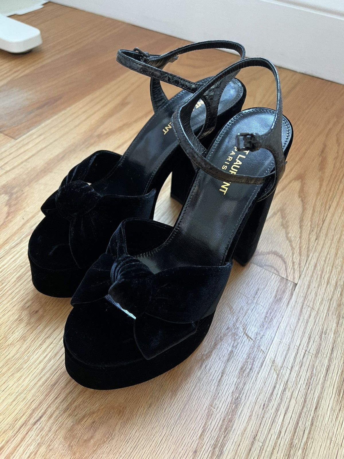 Saint Laurent Paris Saint Laurent Bianca Heels Size US 7.5 / IT 37.5 - 1 Thumbnail