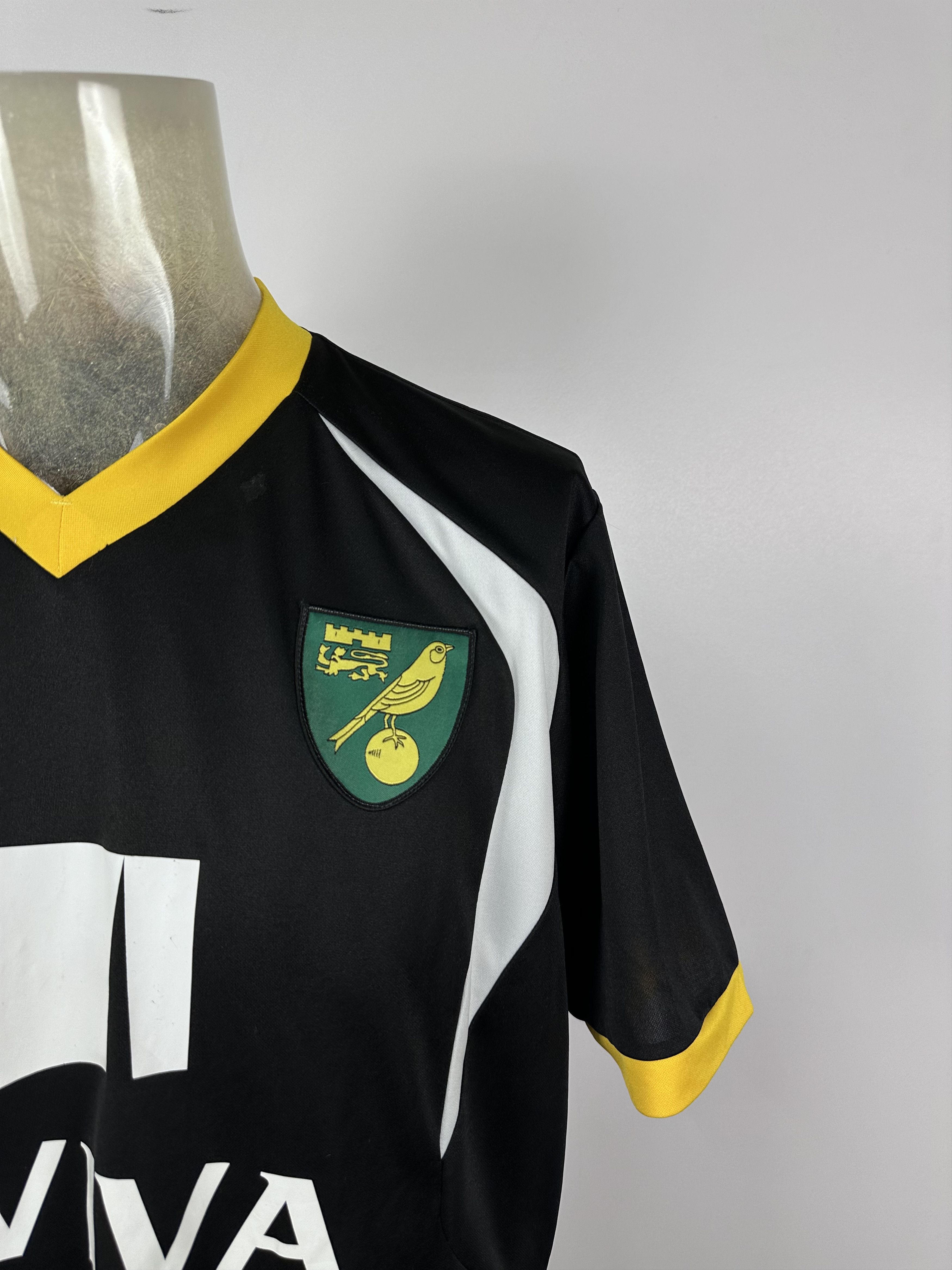 Errea Norwich City 2013 2014 Training Football Shirt Soccer Jersey Size US XL / EU 56 / 4 - 2 Thumbnail