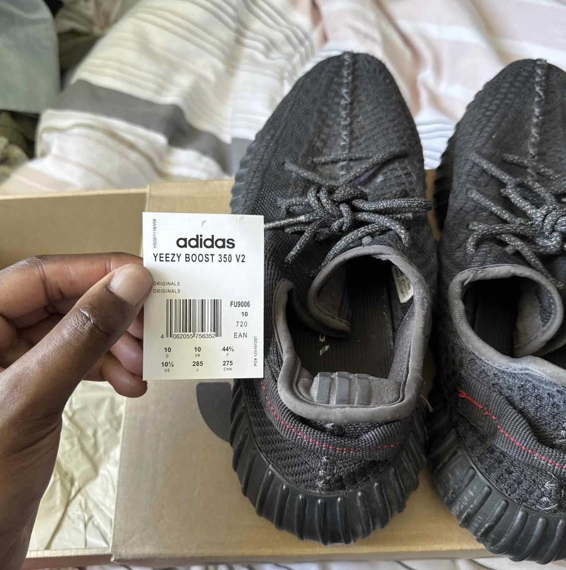 Yeezy Adidas Yeezy Boost 350 v2 black none reflective Size US 10.5 / EU 43-44 - 2 Thumbnail