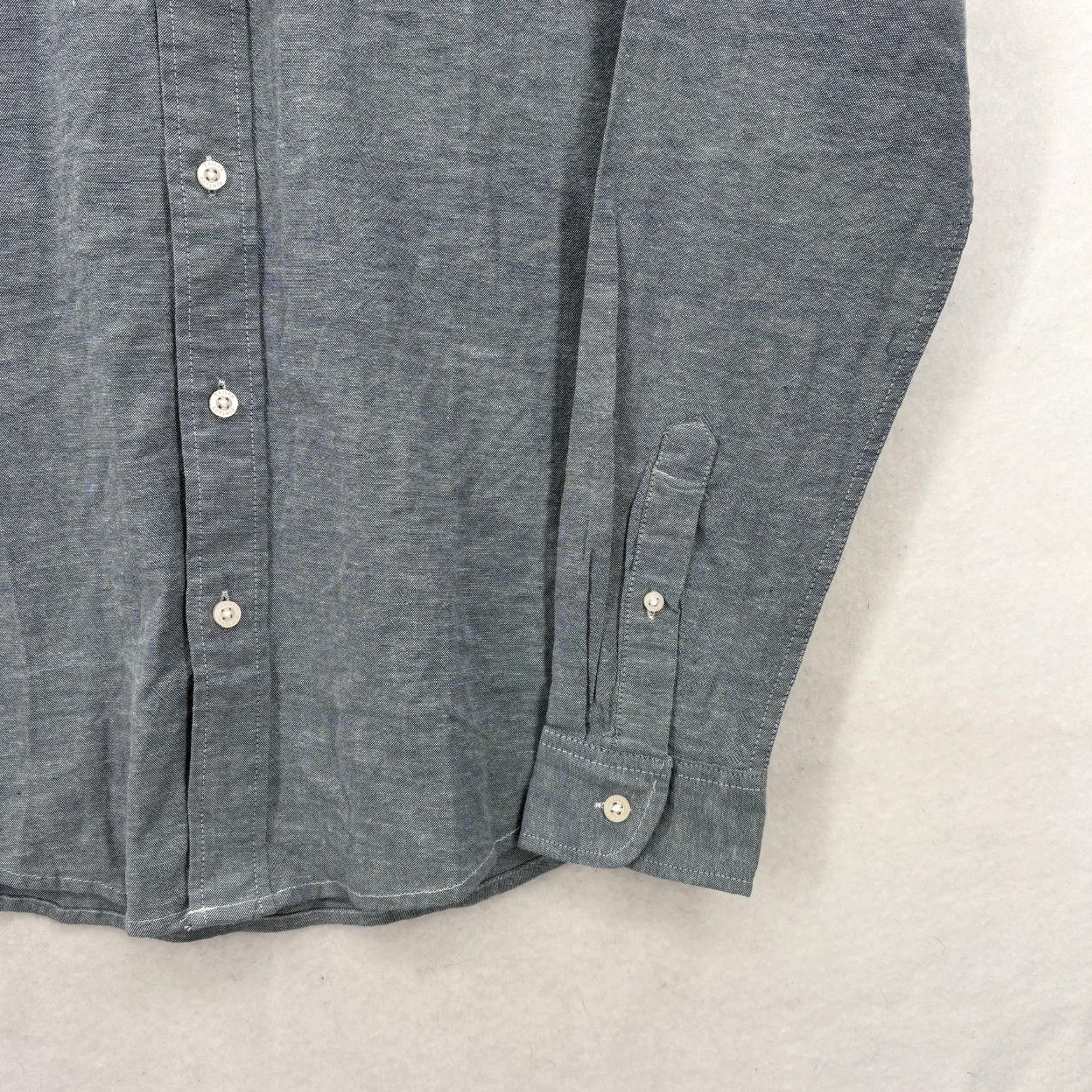 Vintage VINTAGE Tailor Vintage Shirt Mens Medium Gray Luxe Performance Airotec Button-Down NWT Size US M / EU 48-50 / 2 - 3 Thumbnail