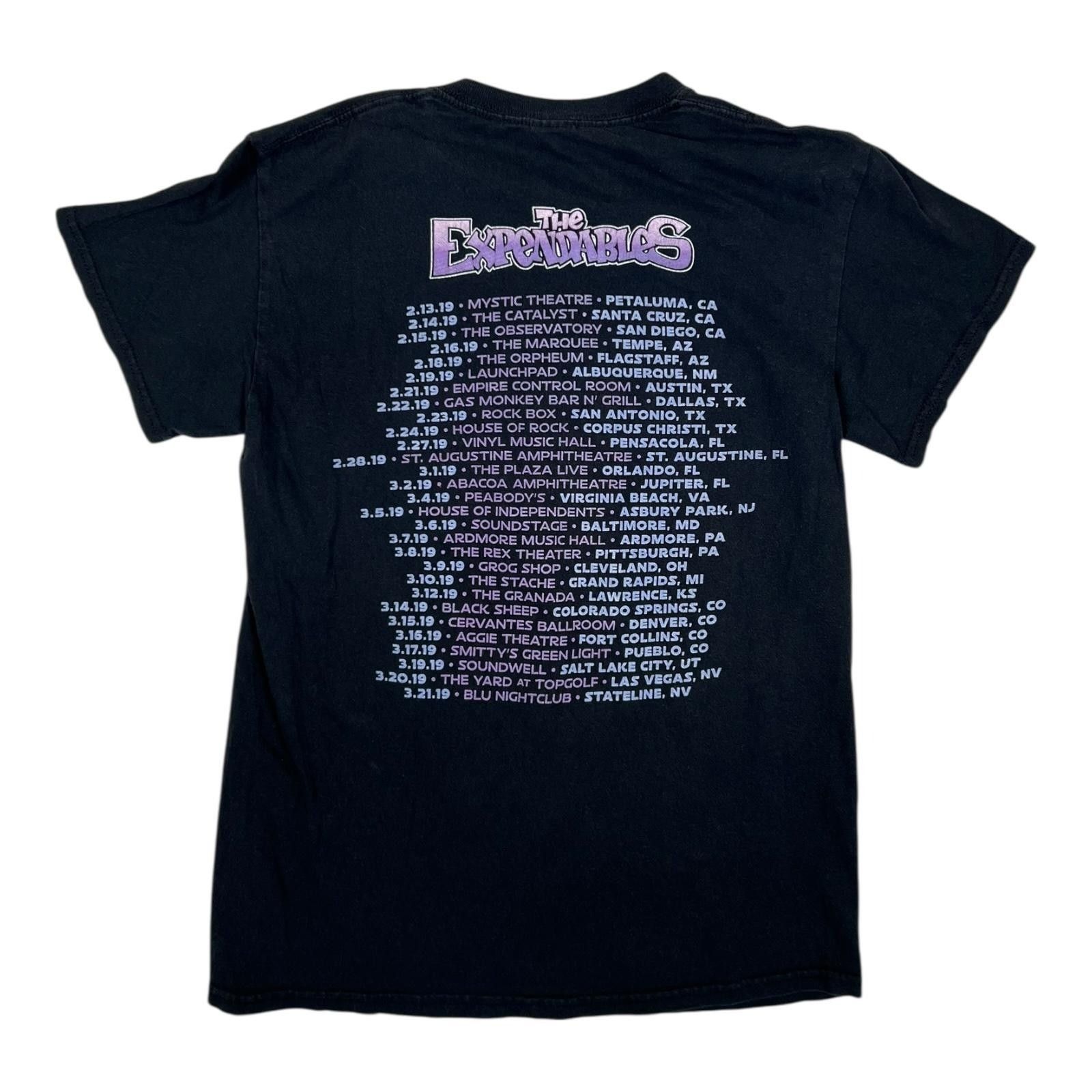 Gildan The Expendables Yeti Strikes Back T-Shirt Mens Small Black 2 Size US S / EU 44-46 / 1 - 3 Thumbnail