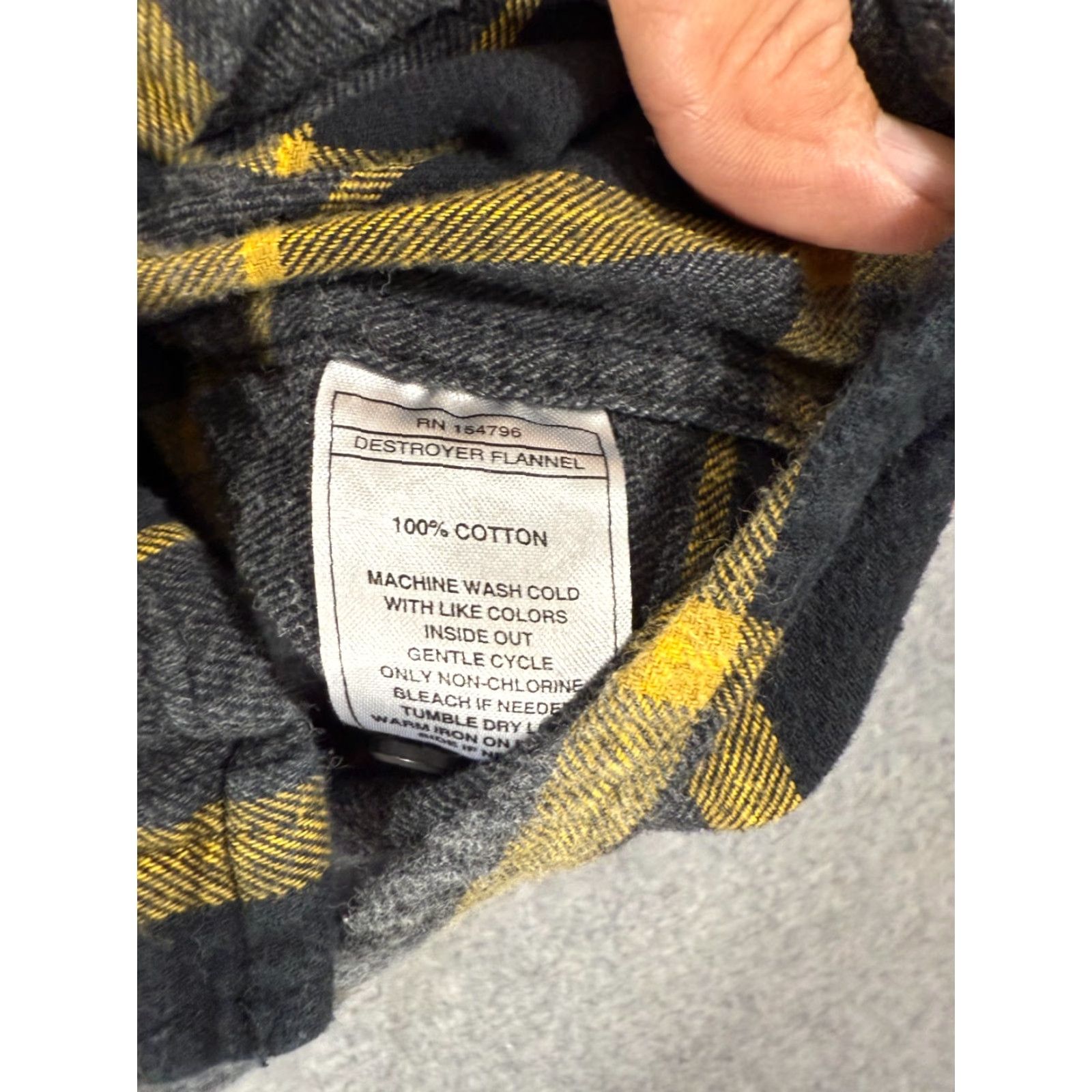 Vintage VINTAGE Off The Grid Shirt Mens L Gray Yellow Plaid Destroyer Flannel Long Sleeve Size US L / EU 52-54 / 3 - 6 Thumbnail
