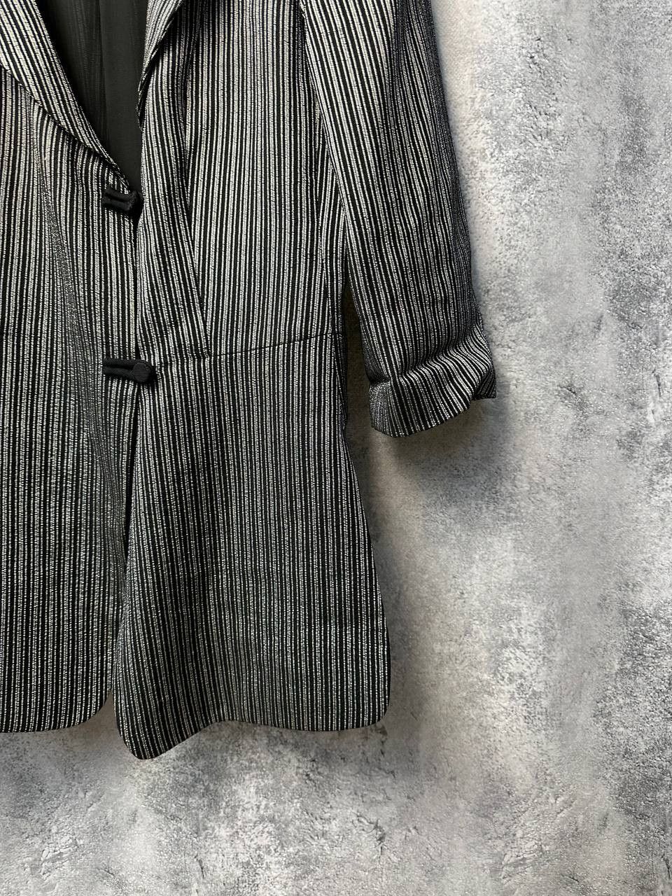 Armani Collezioni Armani Collezioni Women’s Unique Striped Blazer Jacket Size L / US 10 / IT 46 - 9 Thumbnail