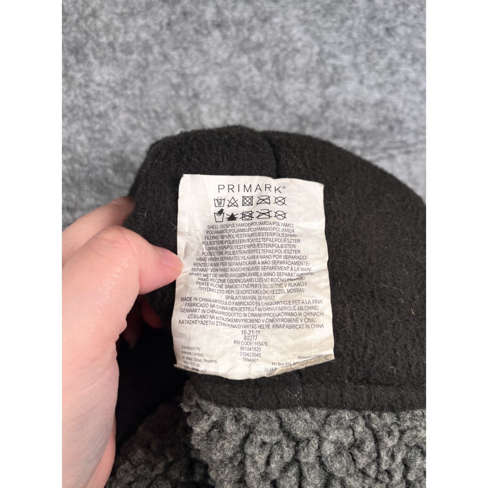 Primark VINTAGE Primark Beanie Adult One Size Gray Polyamide Polyester Ear Flap Ski Hat/Cap Unisex Mens Womens 90s Outdoor Camp Ski Size ONE SIZE - 8 Thumbnail