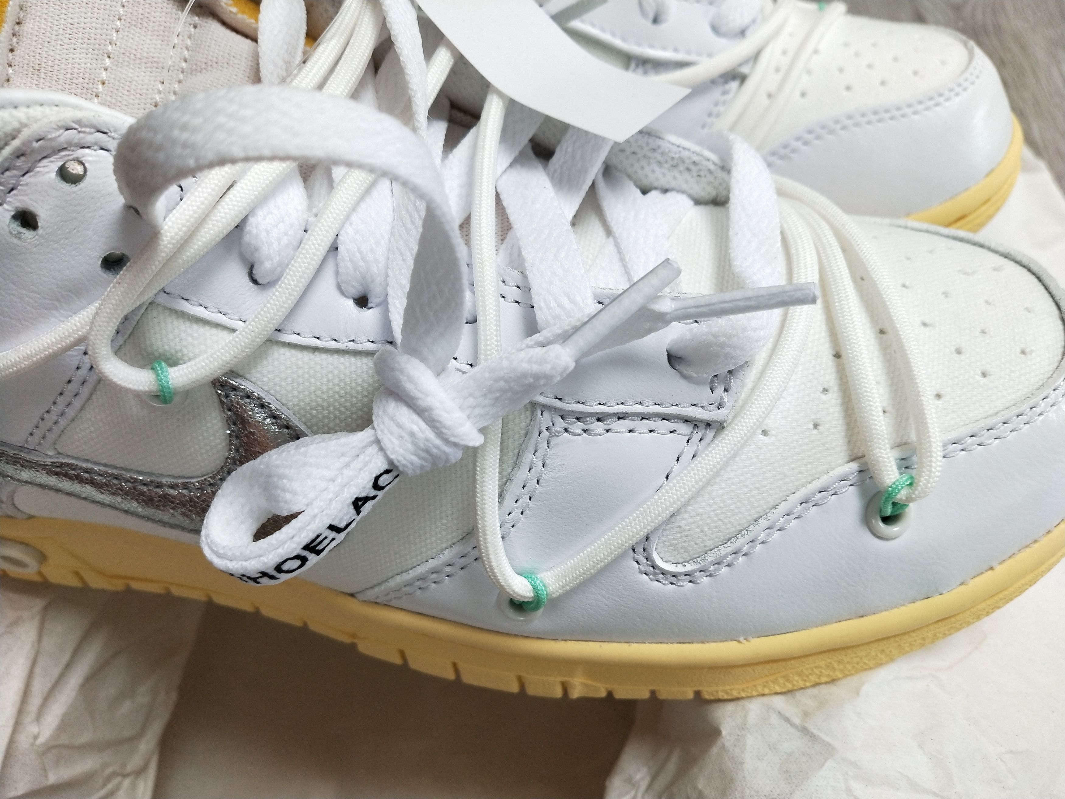 Nike × Off-White Nike Off-White Dunk Low Lot 1/50 Size US 8 / EU 41 - 4 Thumbnail