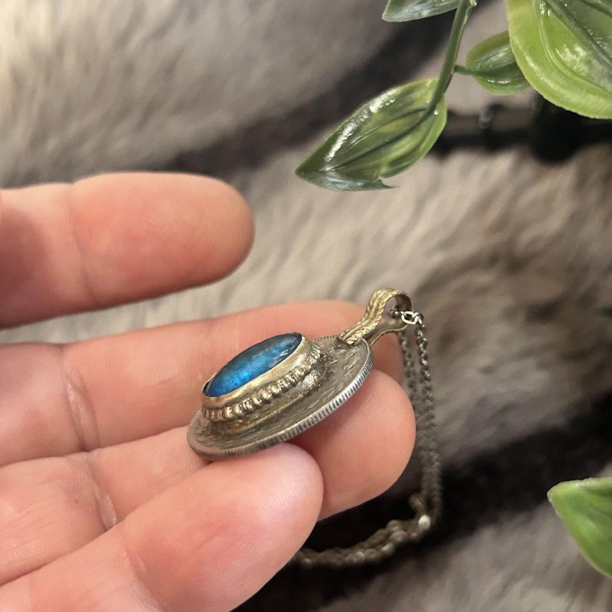 Handmade Handcrafted vintage cabochon glass coin pendant necklace Size ONE SIZE - 6 Thumbnail