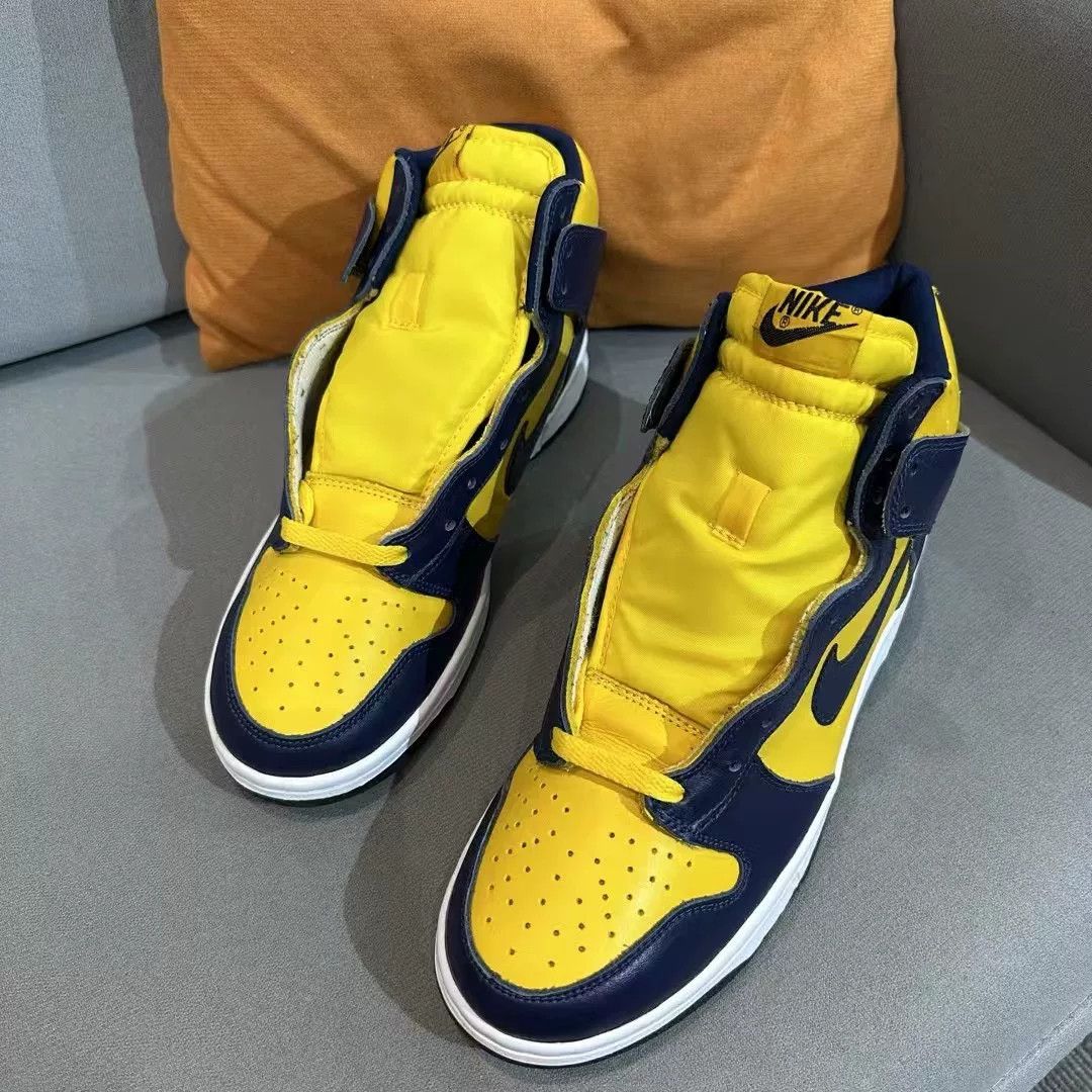 Nike Nike DUNK Lowtop Sneakers 11.5 Men Size US 11.5 / EU 44-45 - 1 Thumbnail