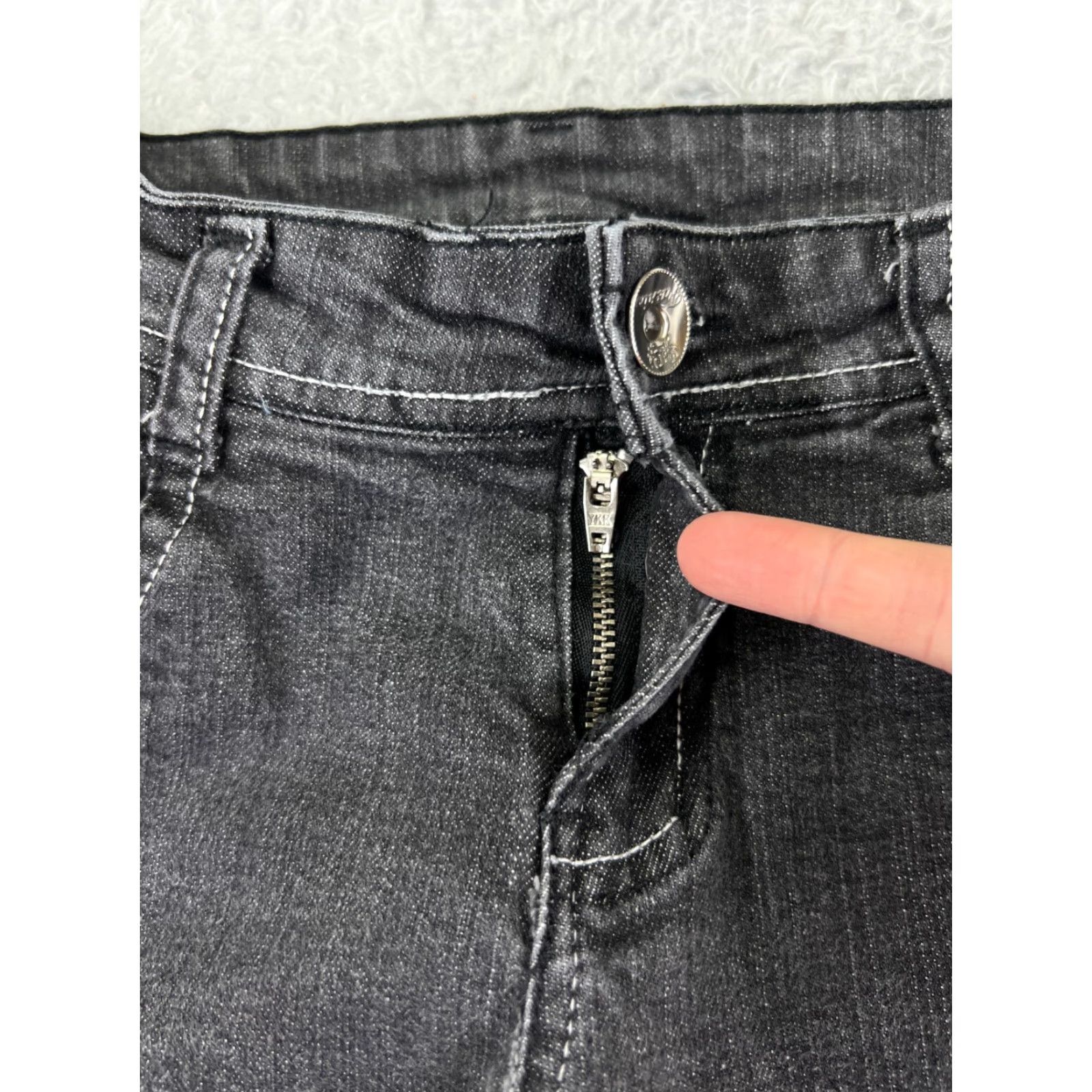 PONY Pony Tails Jeans Juniors 16 Black Denim Straight Low Embellished 24x30 Denim with 5-Pocket Design Floral Sewing Sequin Embroidered Women's Jeans Size 38" / US 16 / IT 52 - 5 Thumbnail