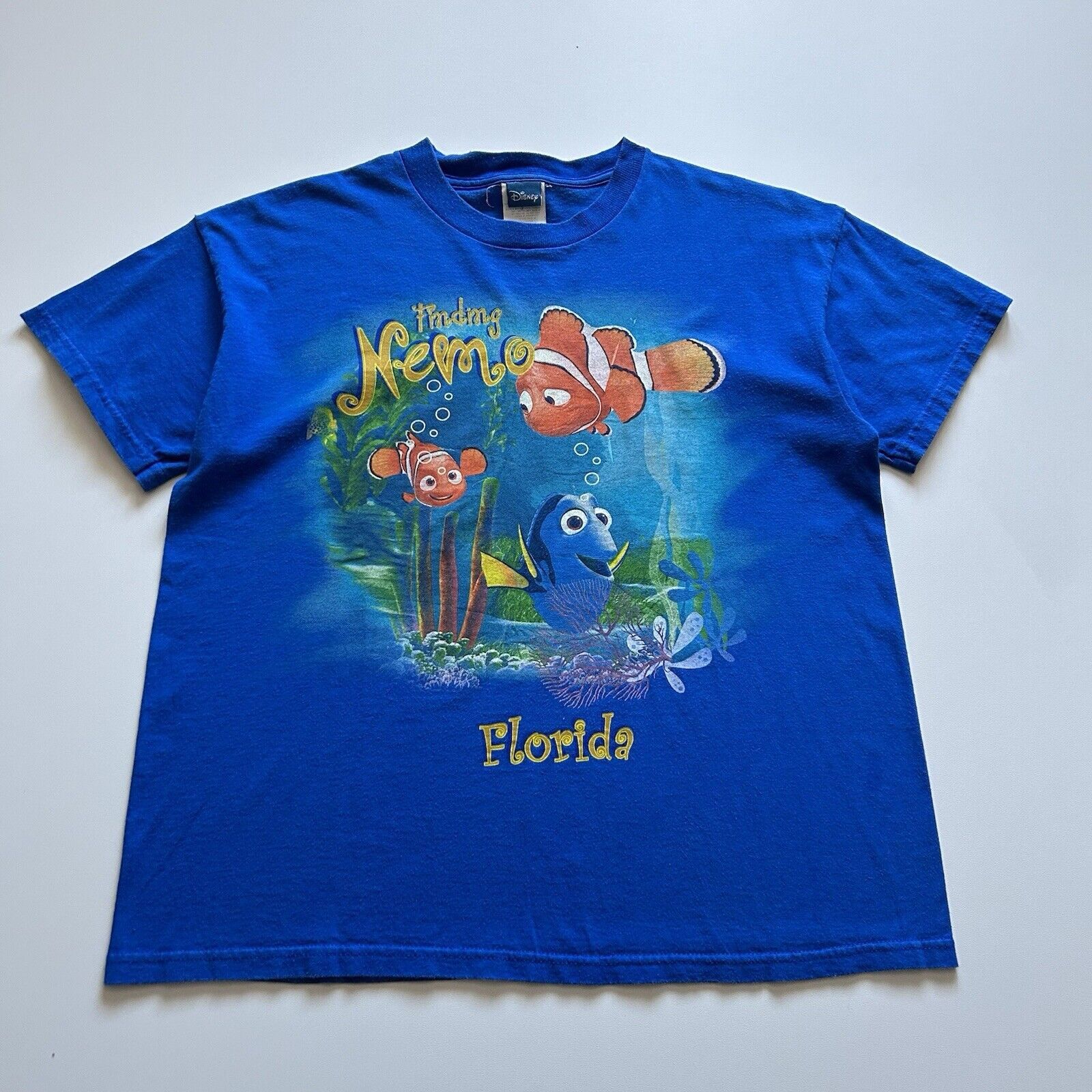 Vintage Y2K Find Nemo Disney Movie T Shirt Size Small Boxy