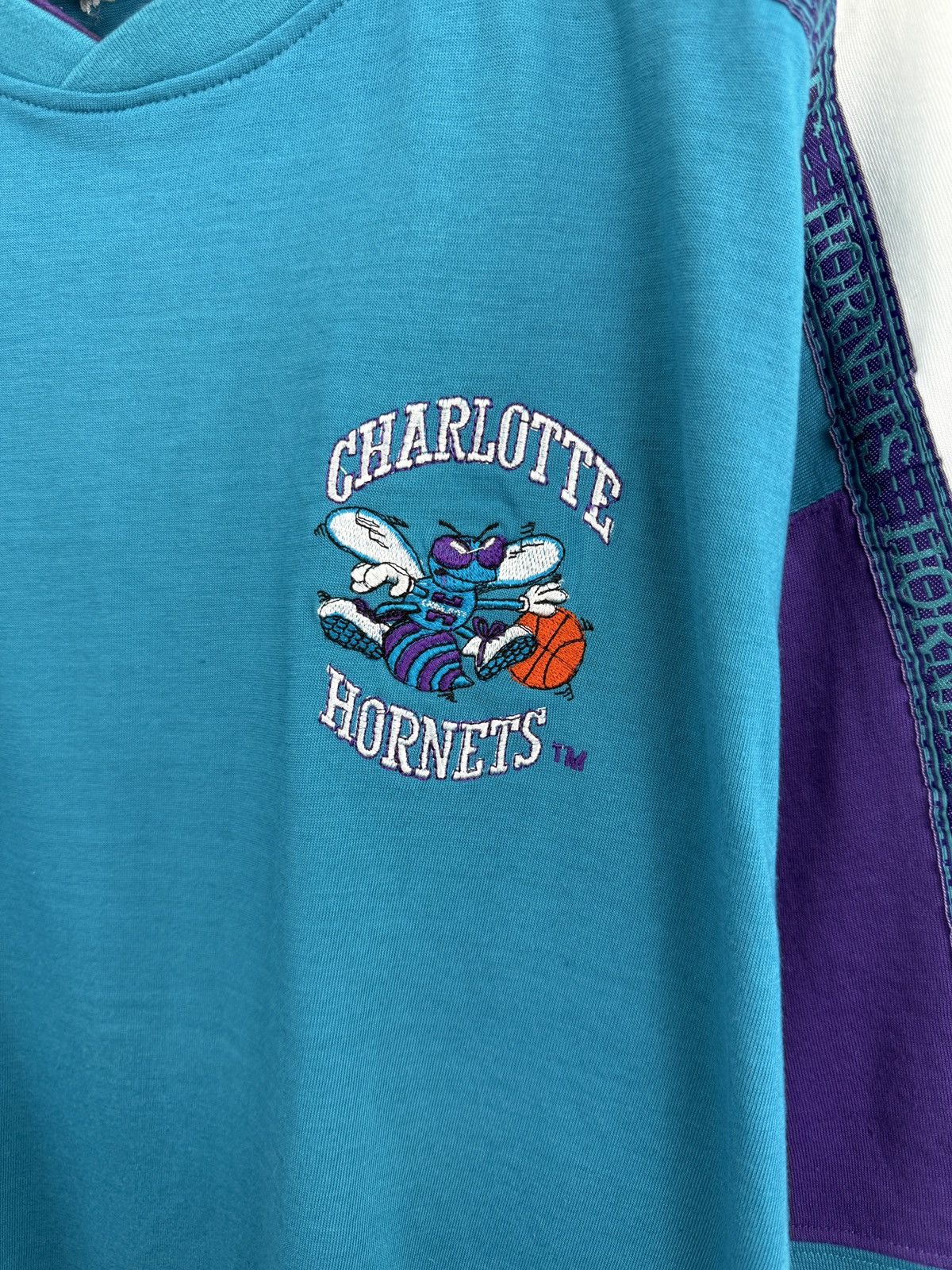 Starter 🇺🇸 Vintage 1990 Charlotte Hornets Starter NBA T-Shir Just Don Size US XL / EU 56 / 4 - 4 Thumbnail