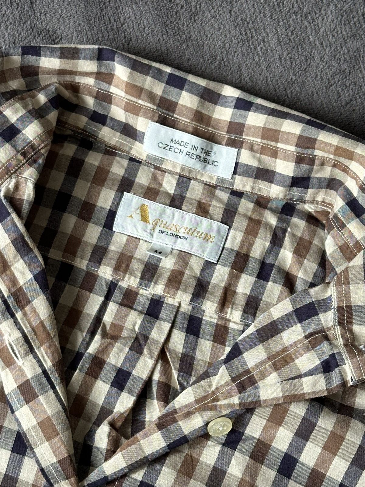 Aquascutum × Vintage Aquascutum Bottom Up Shirt NovaCheck Size M Size US M / EU 48-50 / 2 - 7 Thumbnail