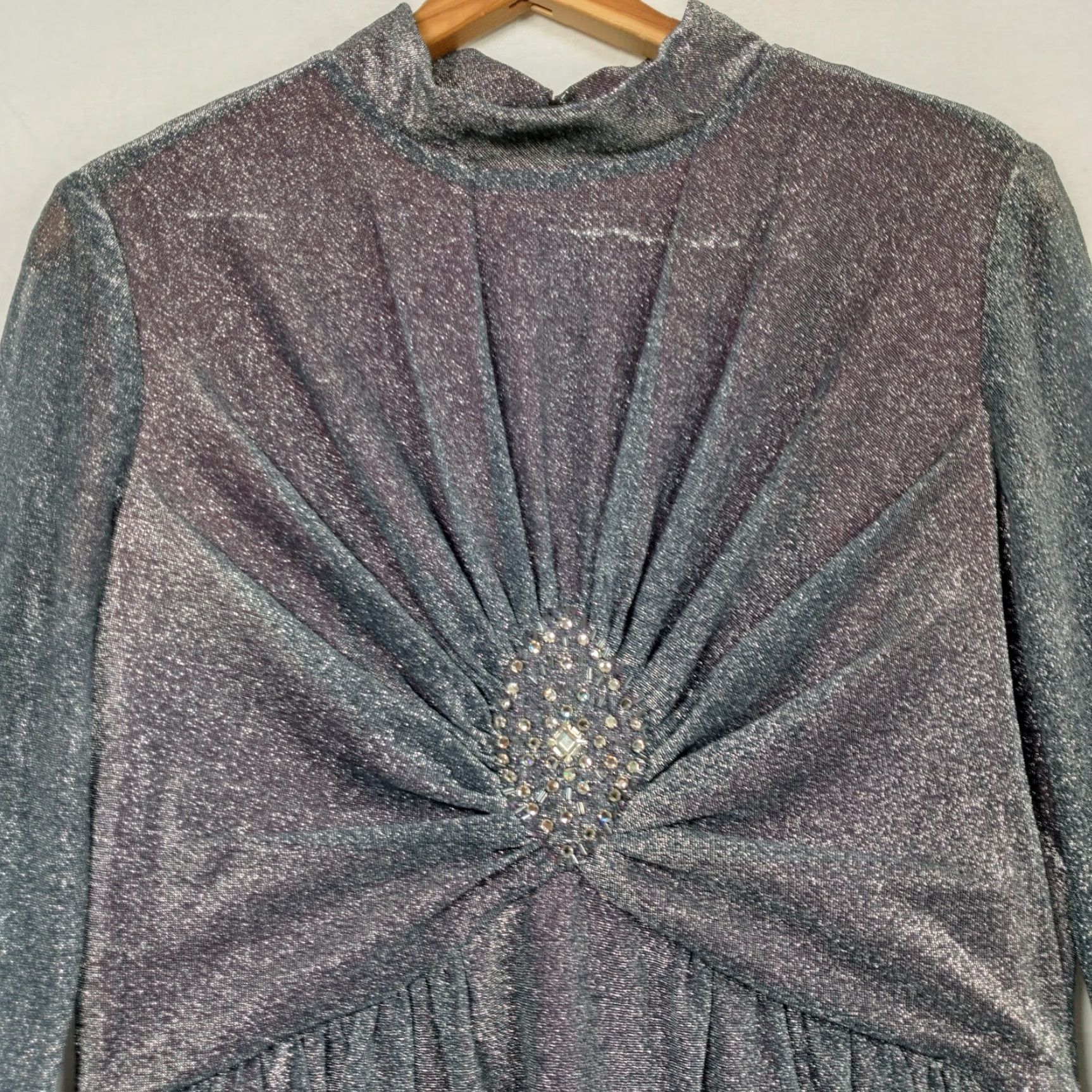 Vintage VINTAGE Evening Gown Maxi 59" Long Silver Metallic 1970s Size 16 Womens Party Event Beaded Rhinestones Size XXL / US 16-18 / IT 52-54 - 7 Thumbnail