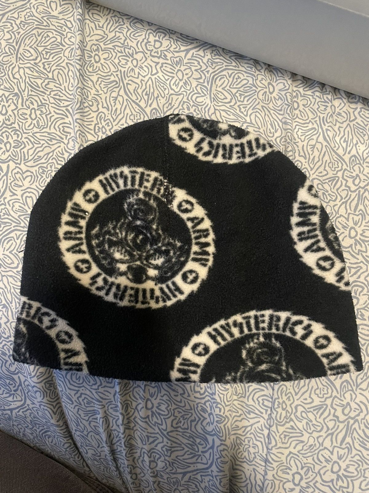 image of Hysteric Glamour Hysteric Army Beanie in Black, Men's