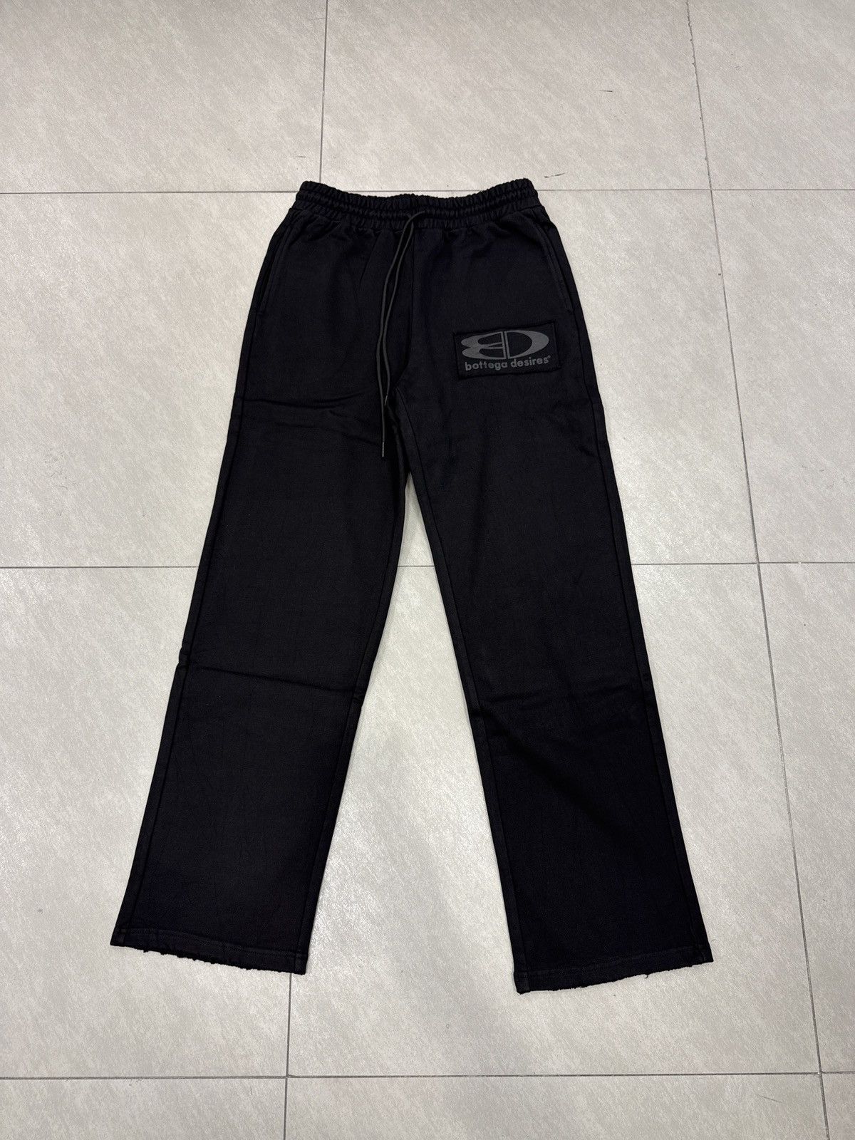 Bottega Desires Bottega Desires Tech Sweatpants Medium Size US 32 / EU 48 - 1 Thumbnail