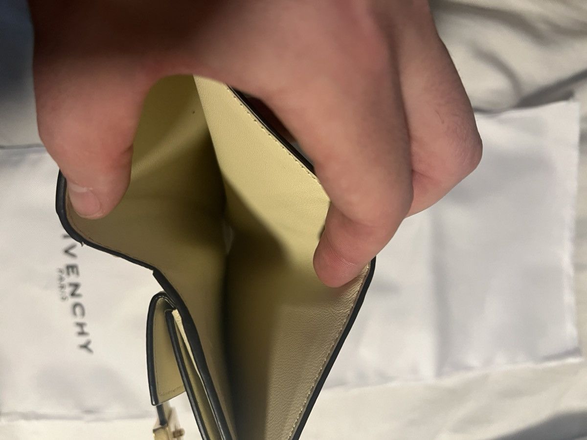 Givenchy Designer Givenchy Wallet Size ONE SIZE - 4 Thumbnail