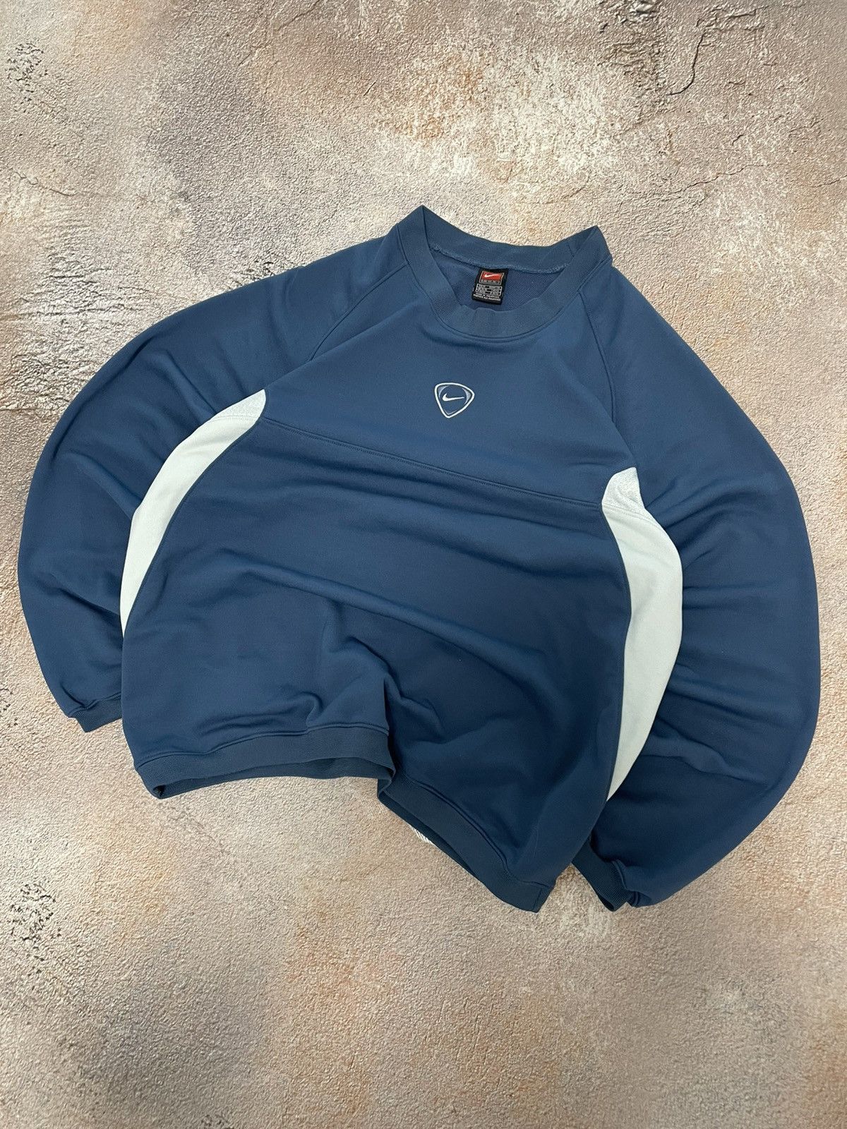 Nike Vintage Nike Center Swoosh Boxy Sweatshirt Size US M / EU 48-50 / 2 - 2 Thumbnail