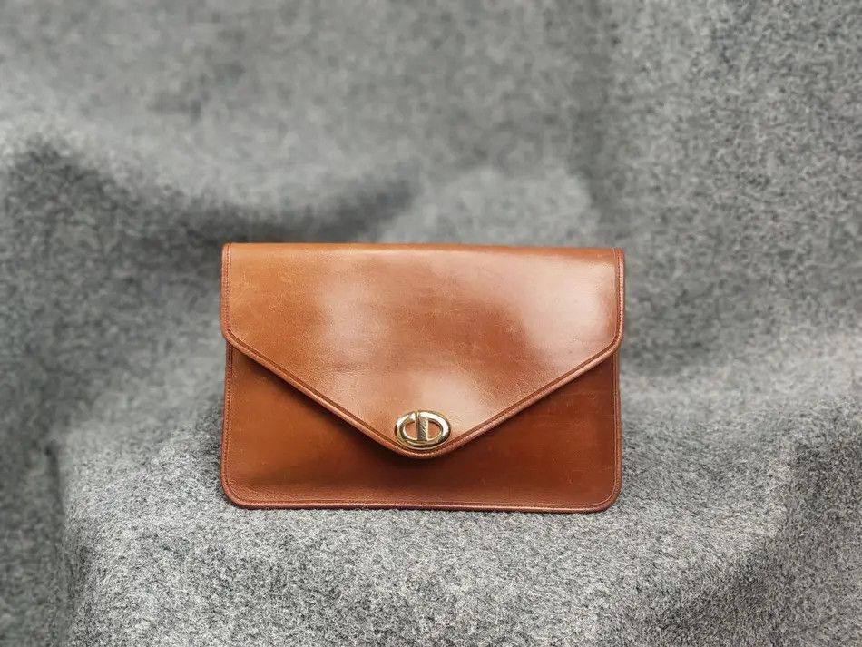 Dior Christian Dior Vintage 80s Envelope Clutch Brown Leather Bag Size ONE SIZE - 1 Thumbnail